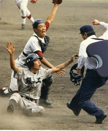 高校野球１００周年 激闘の記憶 松山商 矢野勝嗣さん 奇跡のバックホーム 1 4ページ サンスポ