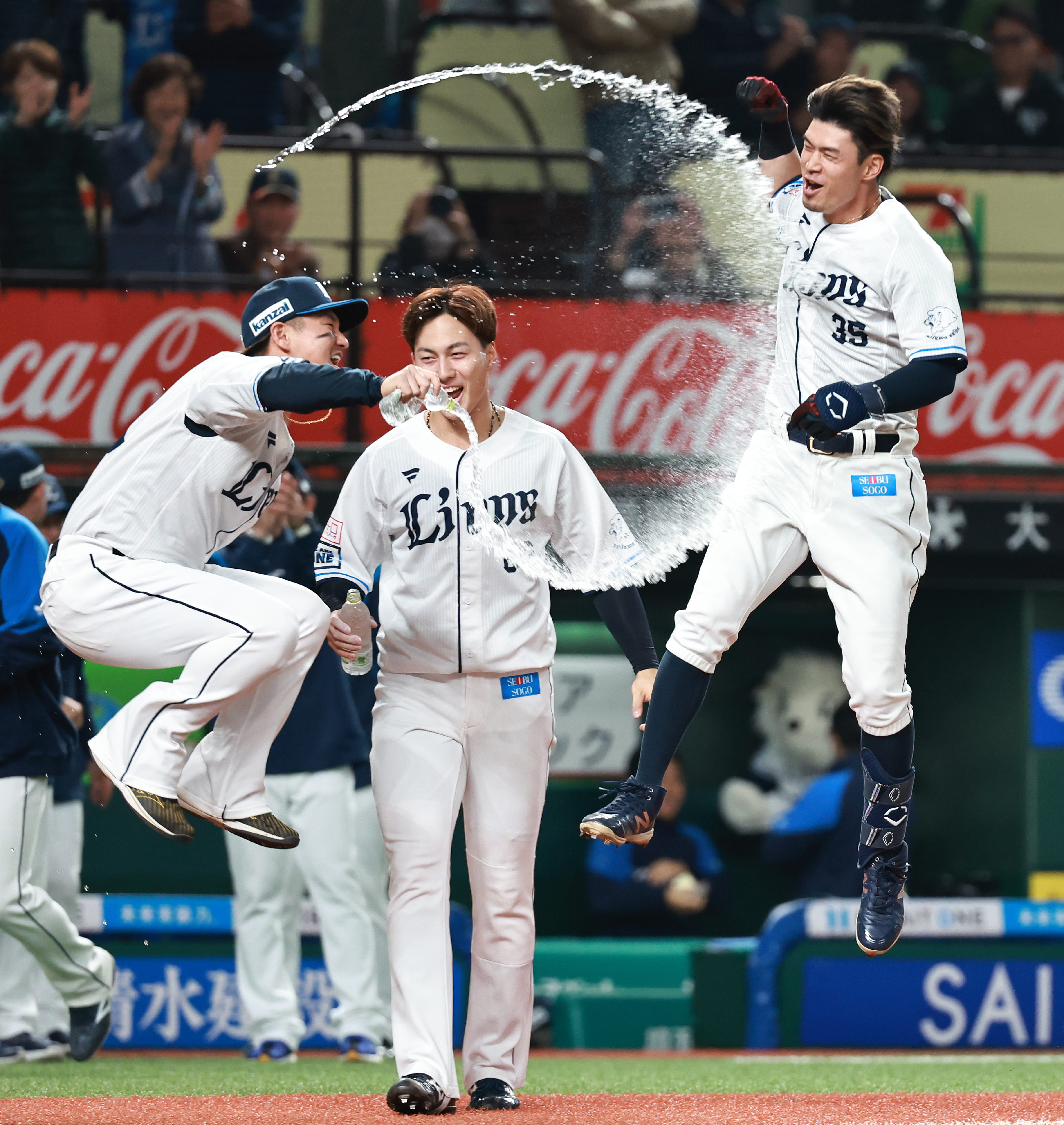 西武・若林楽人がサヨナラ2ラン（写真・画像 1/1） - サンスポ
