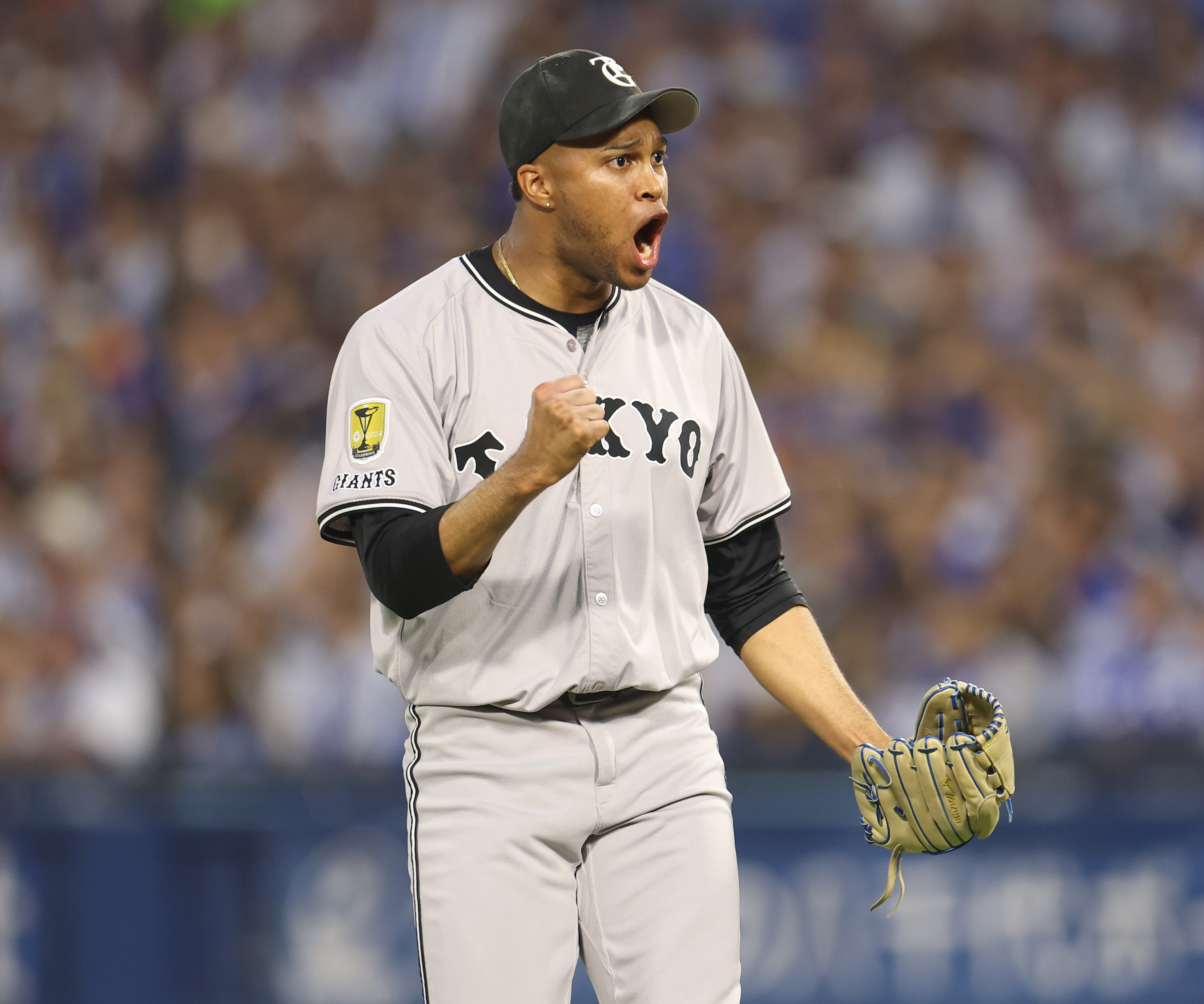 巨人の守護神ライデル・マルティネスが最高のCSデビュー 魂の回またぎ1