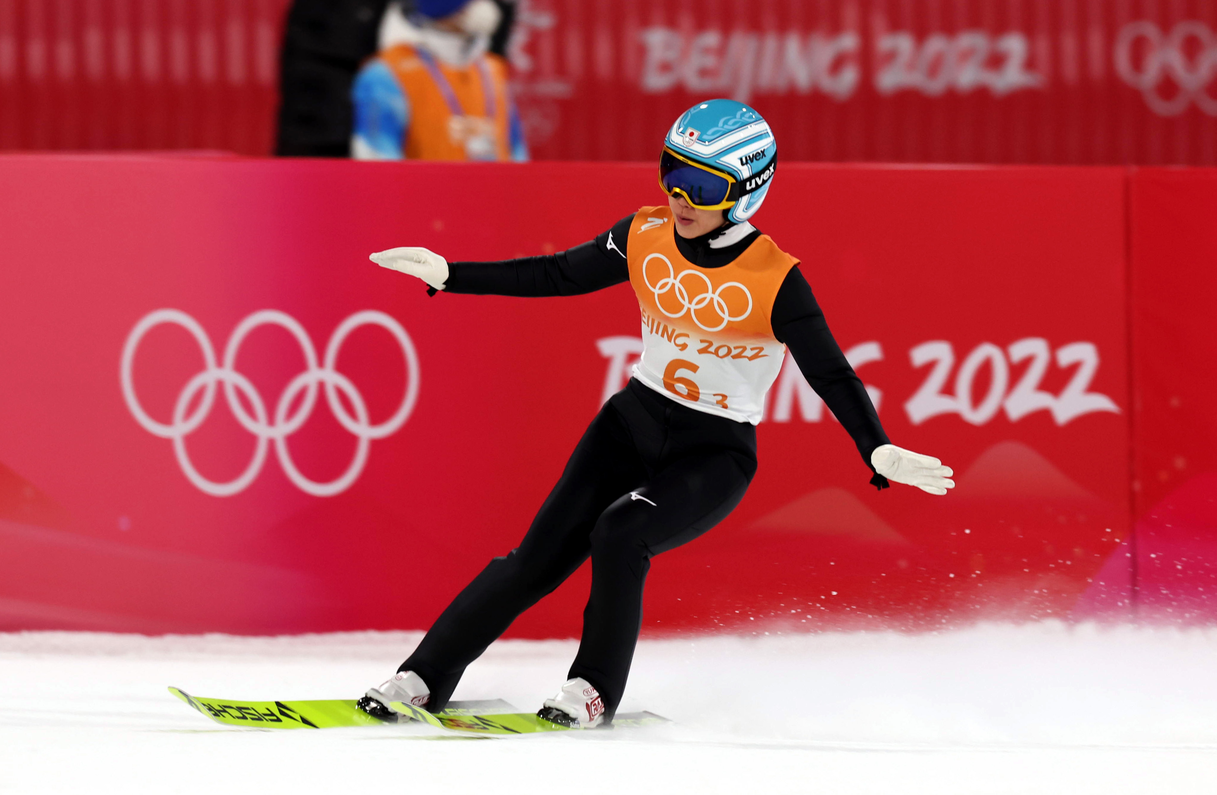 伊藤有希、女子でスーツの規定違反相次ぎ「私も体重が結構減って、管理