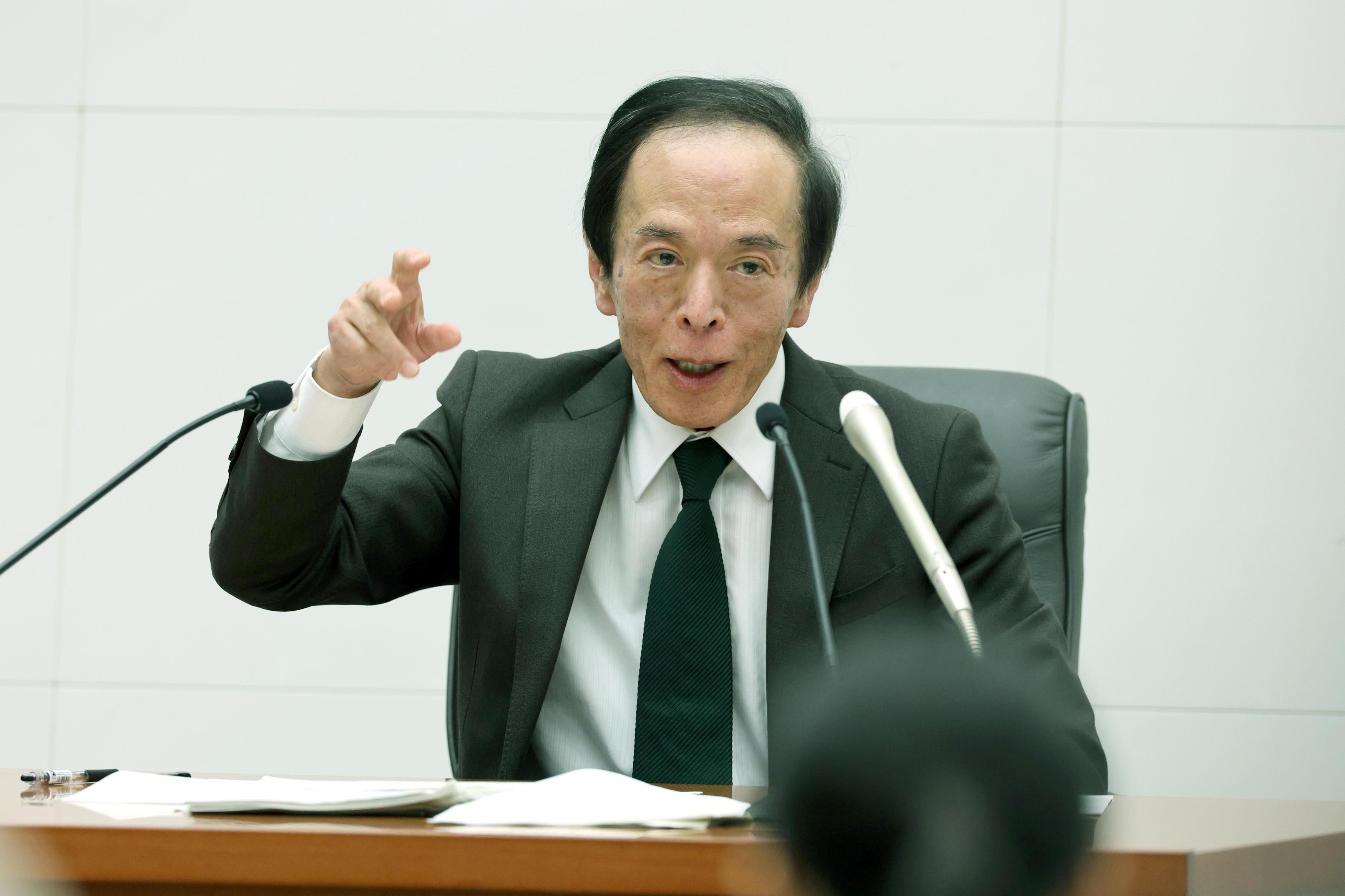 日本の解き方】日銀・植田総裁就任１年の評価 想定より「前のめり」だった利上げ 金融機関重視の姿勢は想定内 情報ダダ漏れのルール違反も（1/2ページ）  - zakⅡ