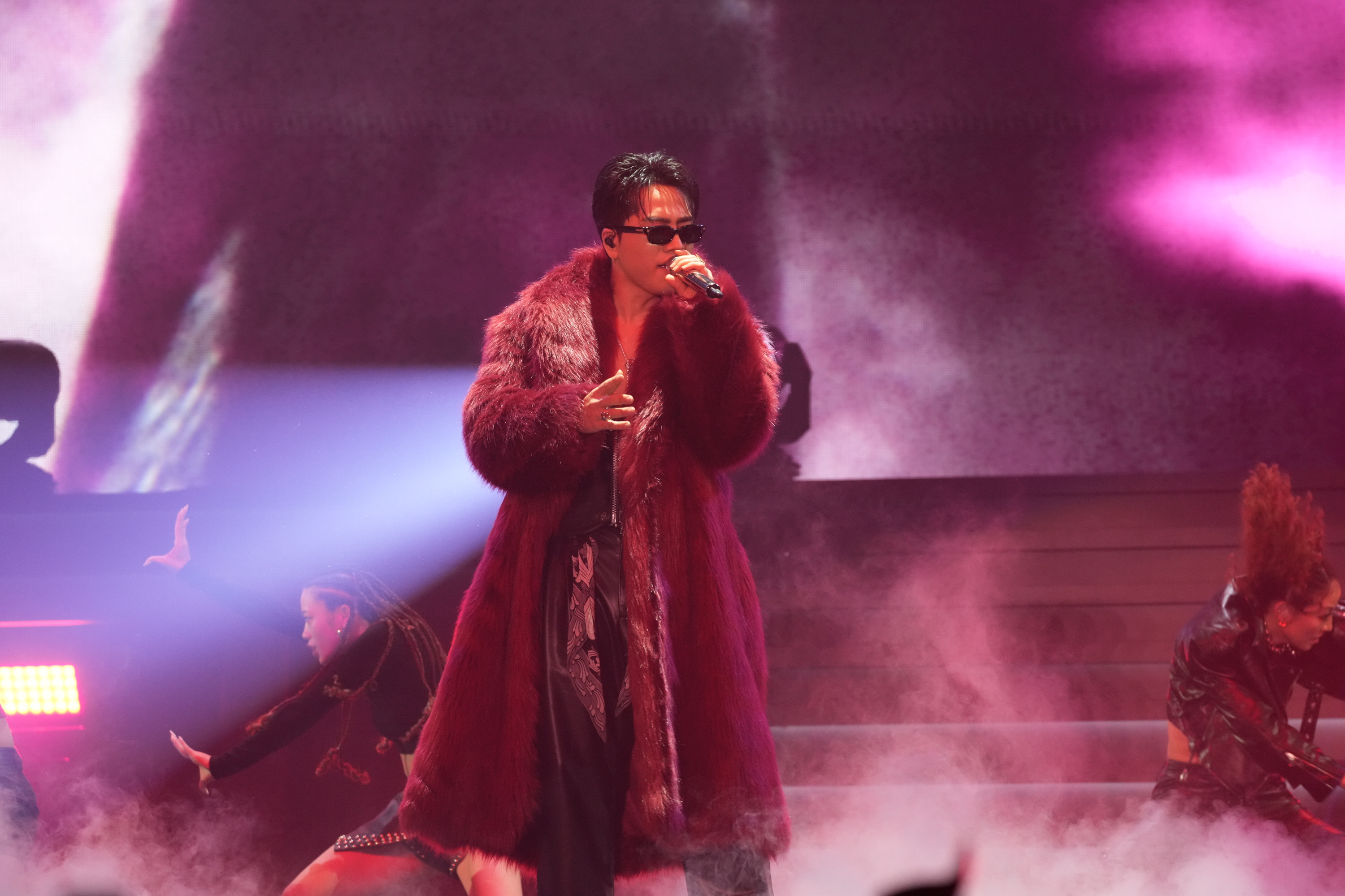 三代目JSBのØMI、4年ぶりのソロ公演で三浦大知らと共演「声を合わせる