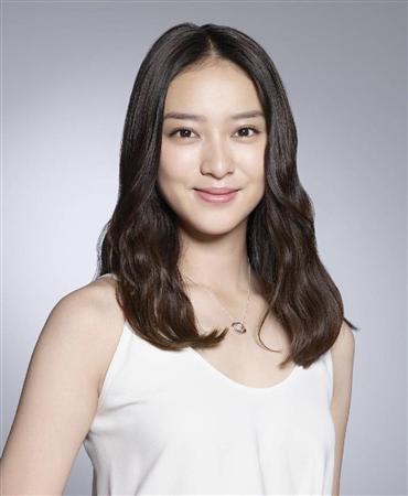 武井咲 副社長タッキーと不倫キス 共感しながら 大人の女性熱演 1 3ページ サンスポ