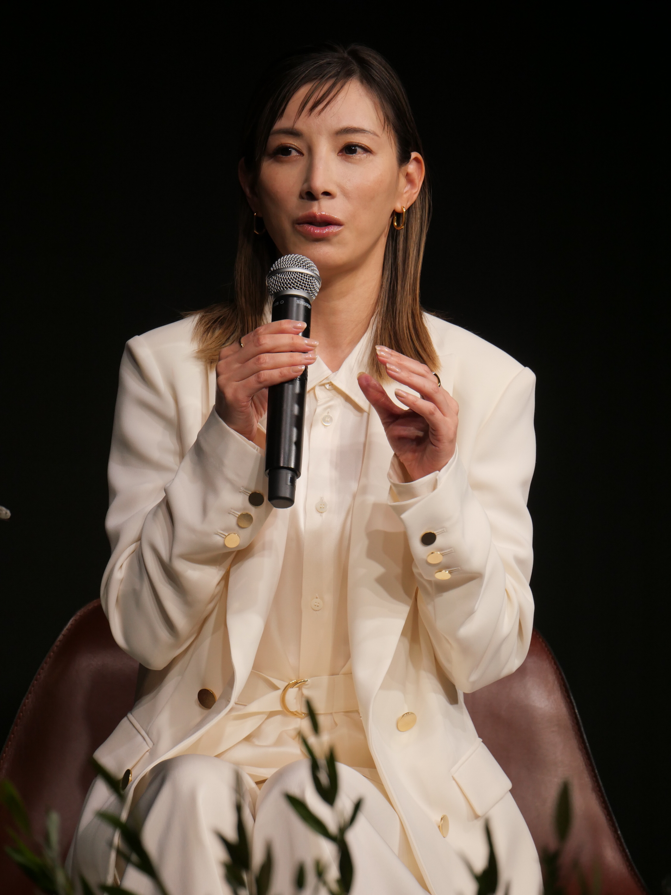 加藤あい、43歳誕生日に美の秘訣を披露（写真・画像 1/1） - サンスポ