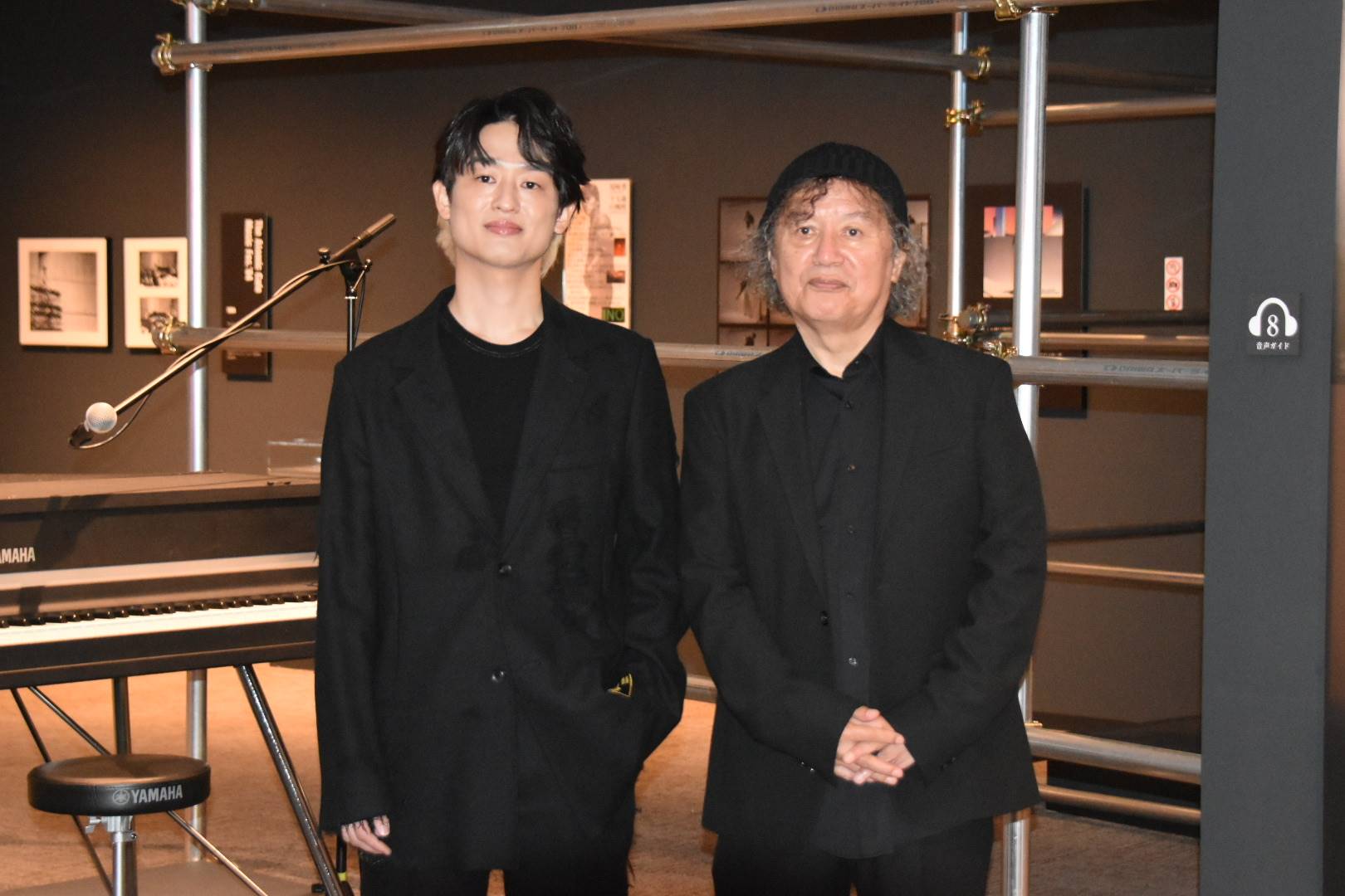 尾崎豊さん没後30年の展覧会 長男・裕哉「映像や音源とは違う生々