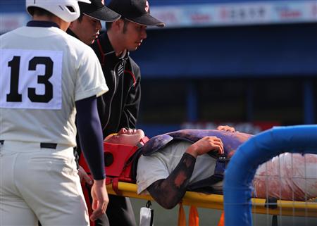 日大三・斉藤、本塁激突で緊急搬送…監督「下手したら死んでしまう」／神宮大会 - サンスポ