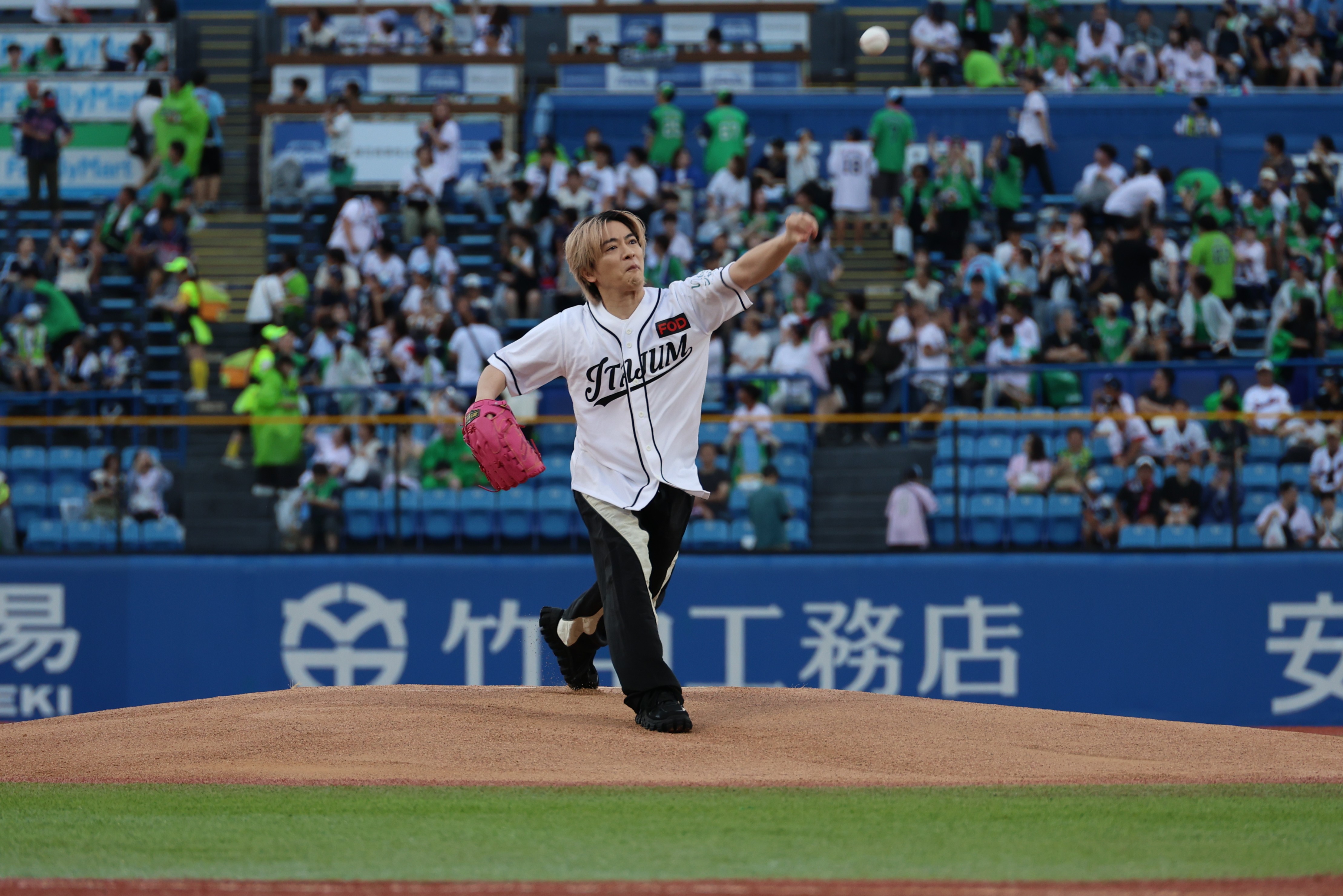 お*ゆ様 フォーリーブス Boys Of Summer! 2004 神宮球場 お*ゆ様 フォーリーブス Boys Of Summer! 2004 神宮球場 お*ゆ様
