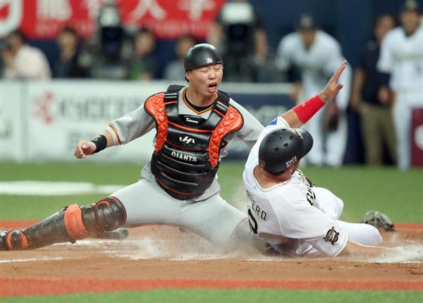 ⭐︎貴重⭐︎実使用⭐︎篠原慎平　ジャイアンツ　ユニフォーム　巨人 フォトギャラリー】【プロ野球】巨人、篠原慎平投手と河野元貴捕手を