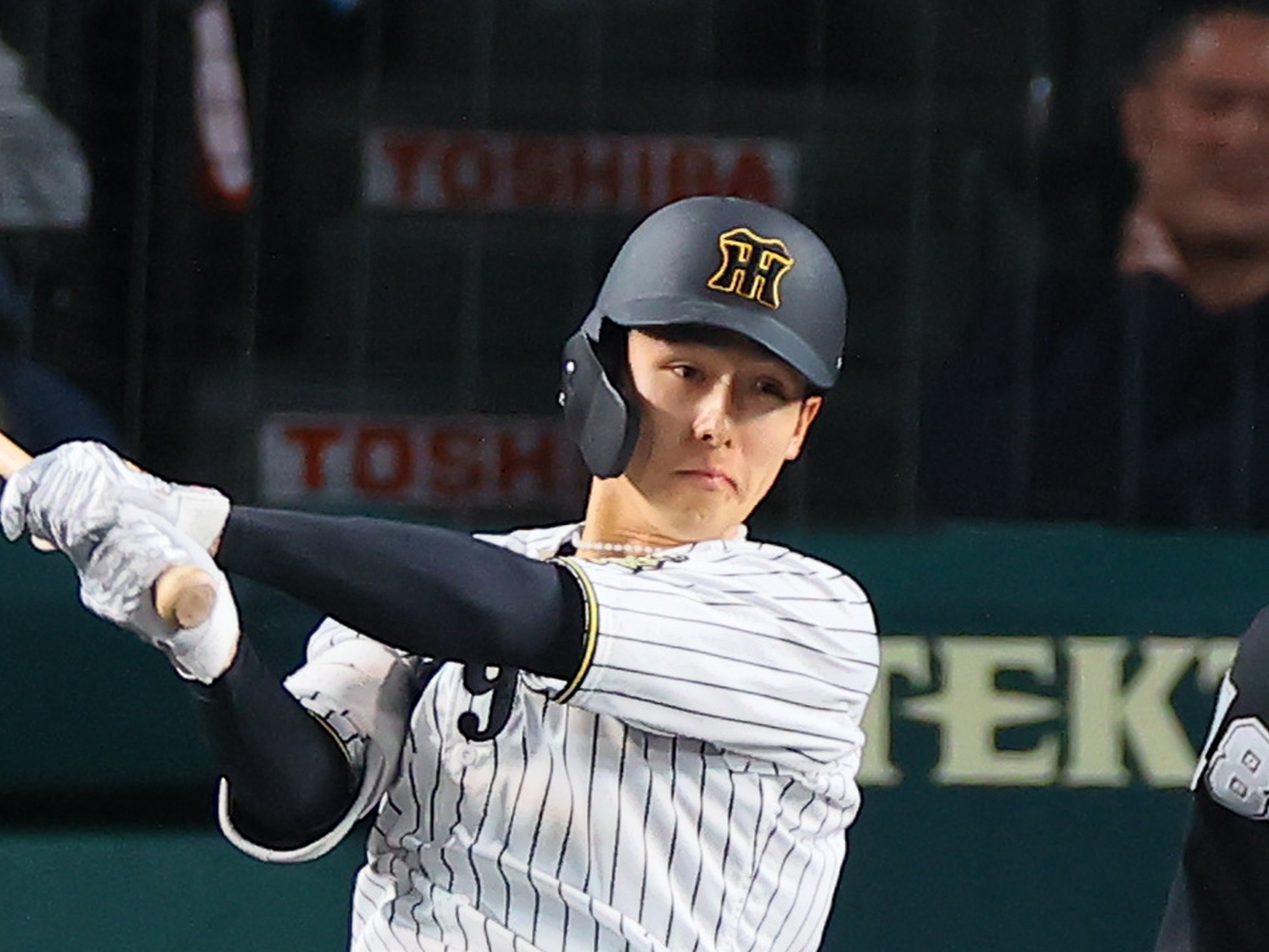 ホロスペクトラ10枚限定【プロ初安打】阪神 小幡竜平 エポックワン 20A351R01_58ffb823561145f9bfe1