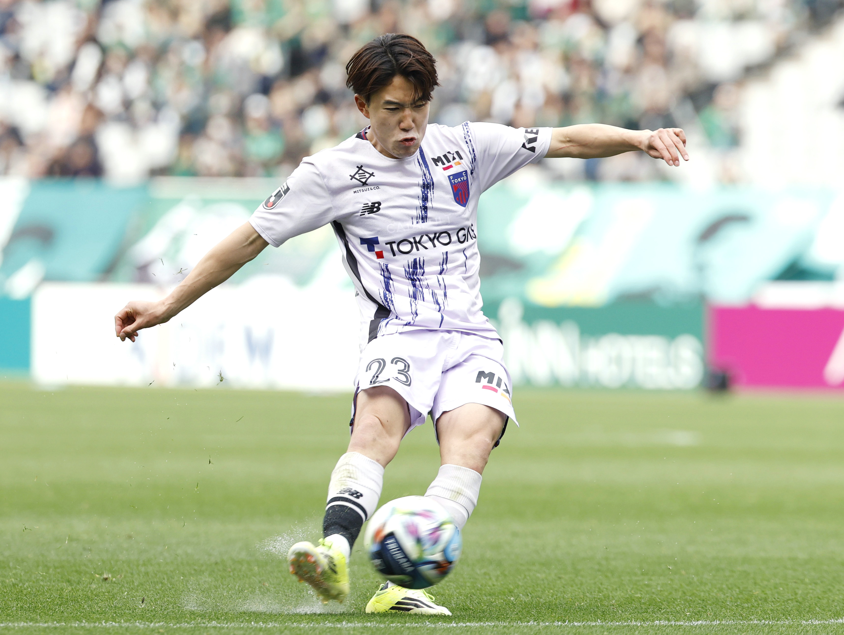 日本代表のFC東京・佐藤龍之介 東京Vとのダービーマッチでゴールならず