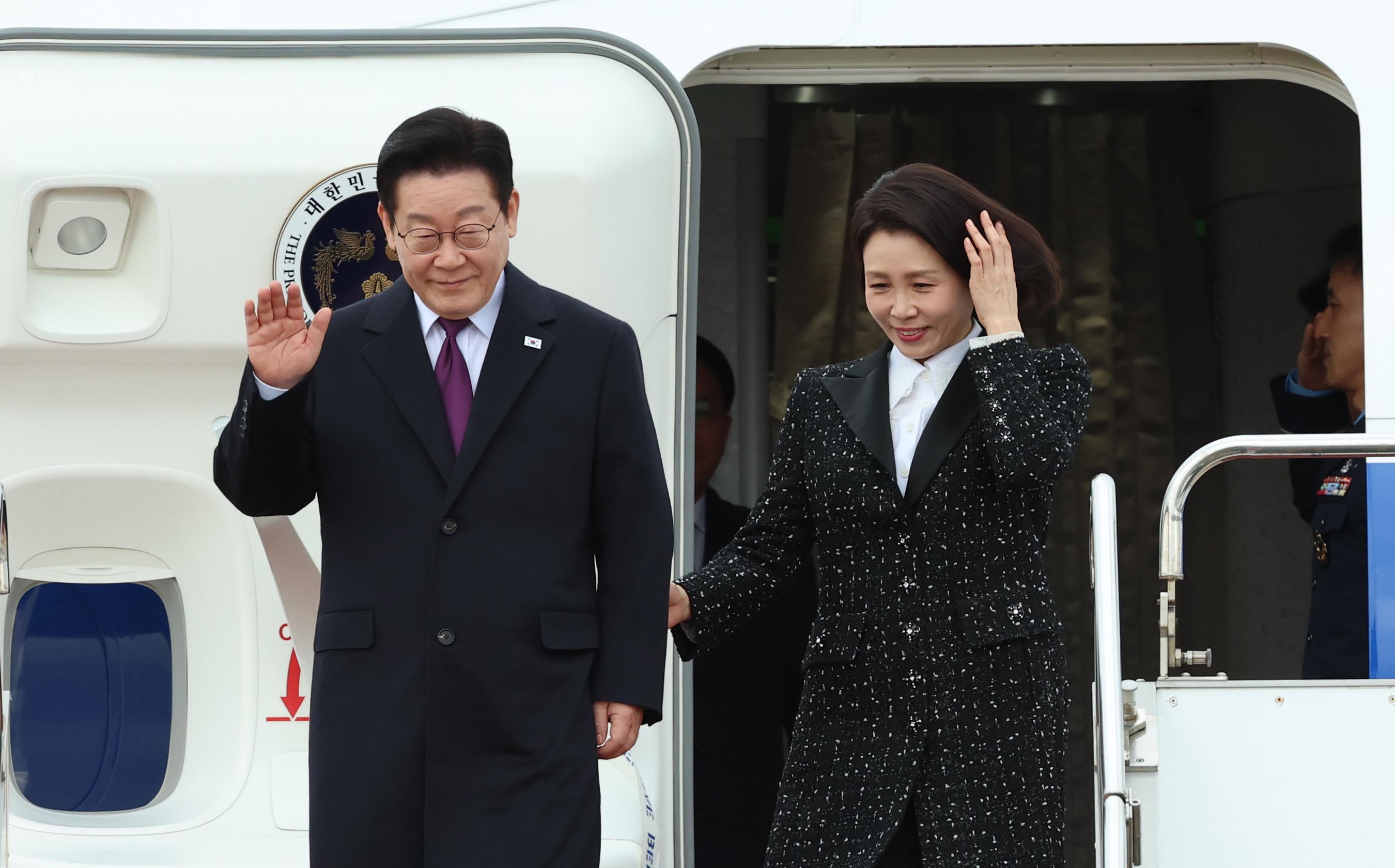 韓国・李在明大統領 特別機で関空に到着…厳戒態勢の中、高市早苗首相と