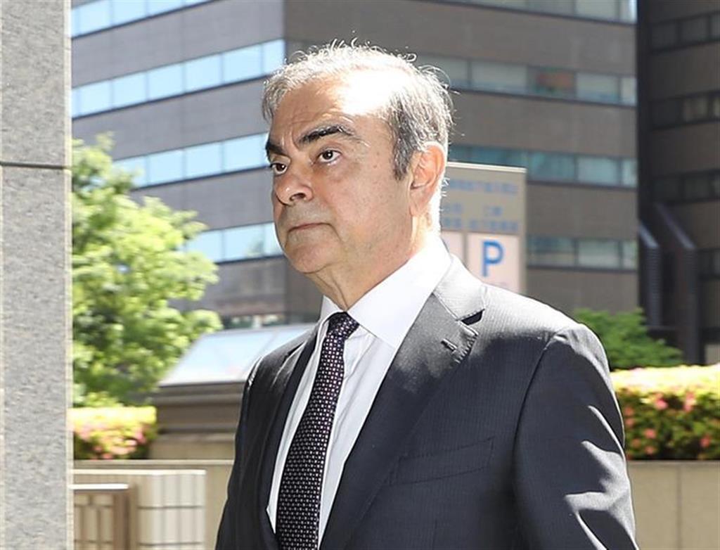 カルロス ゴーン 弁護士