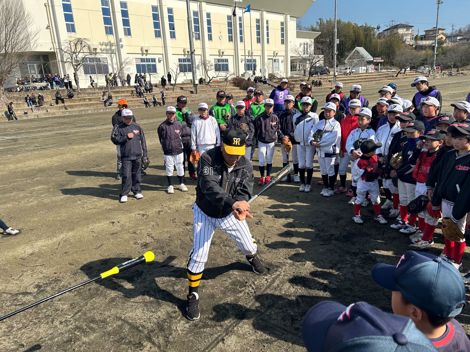 プロ野球 これはマイクでしゃべれない！/掛布雅之 プロ野球 これはマイクでしゃべれない！/掛布雅之 - メルカリ