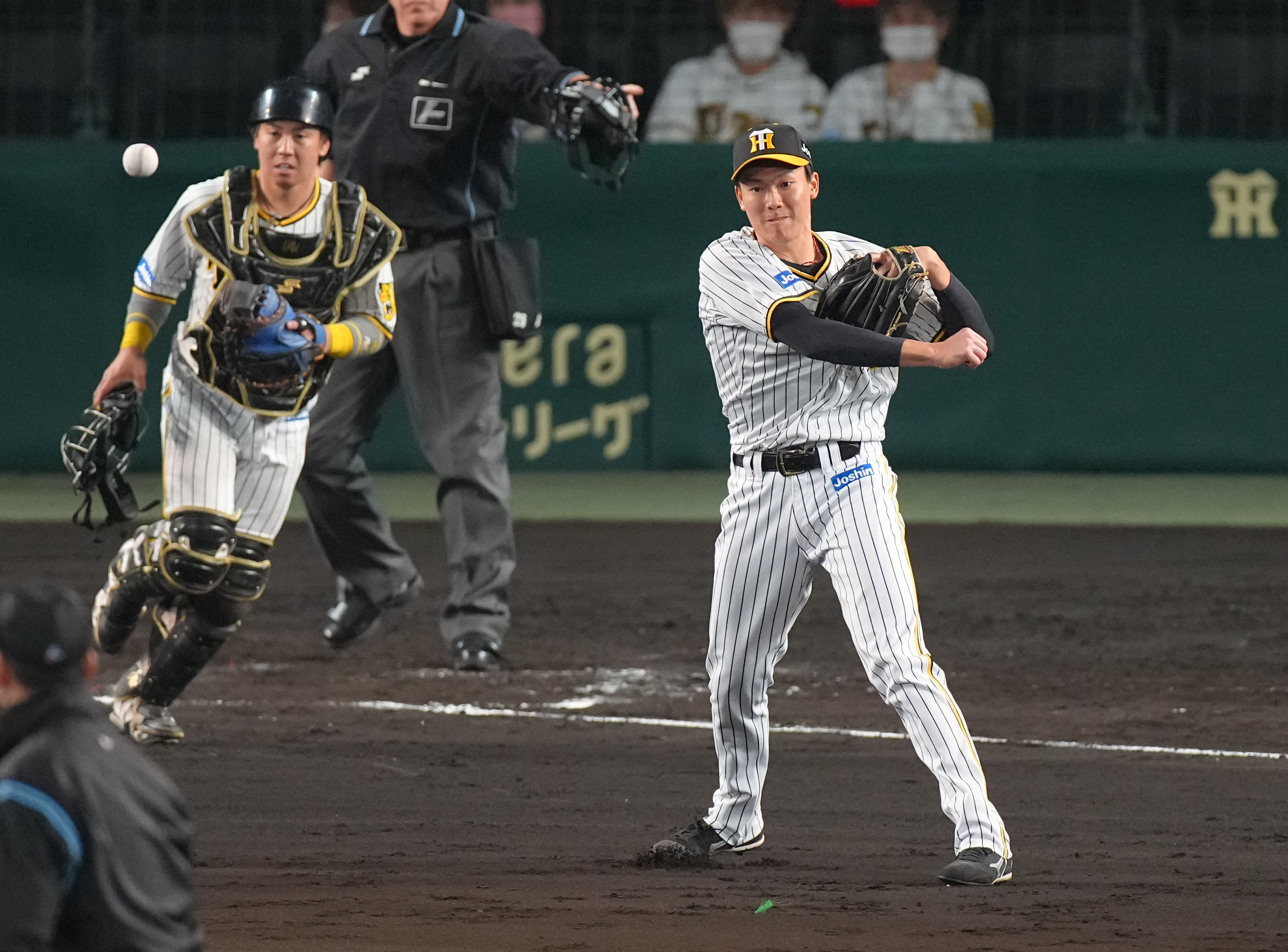 阪神・湯浅が魂の34球！ドローの中に差し込む光明だ（2/2ページ