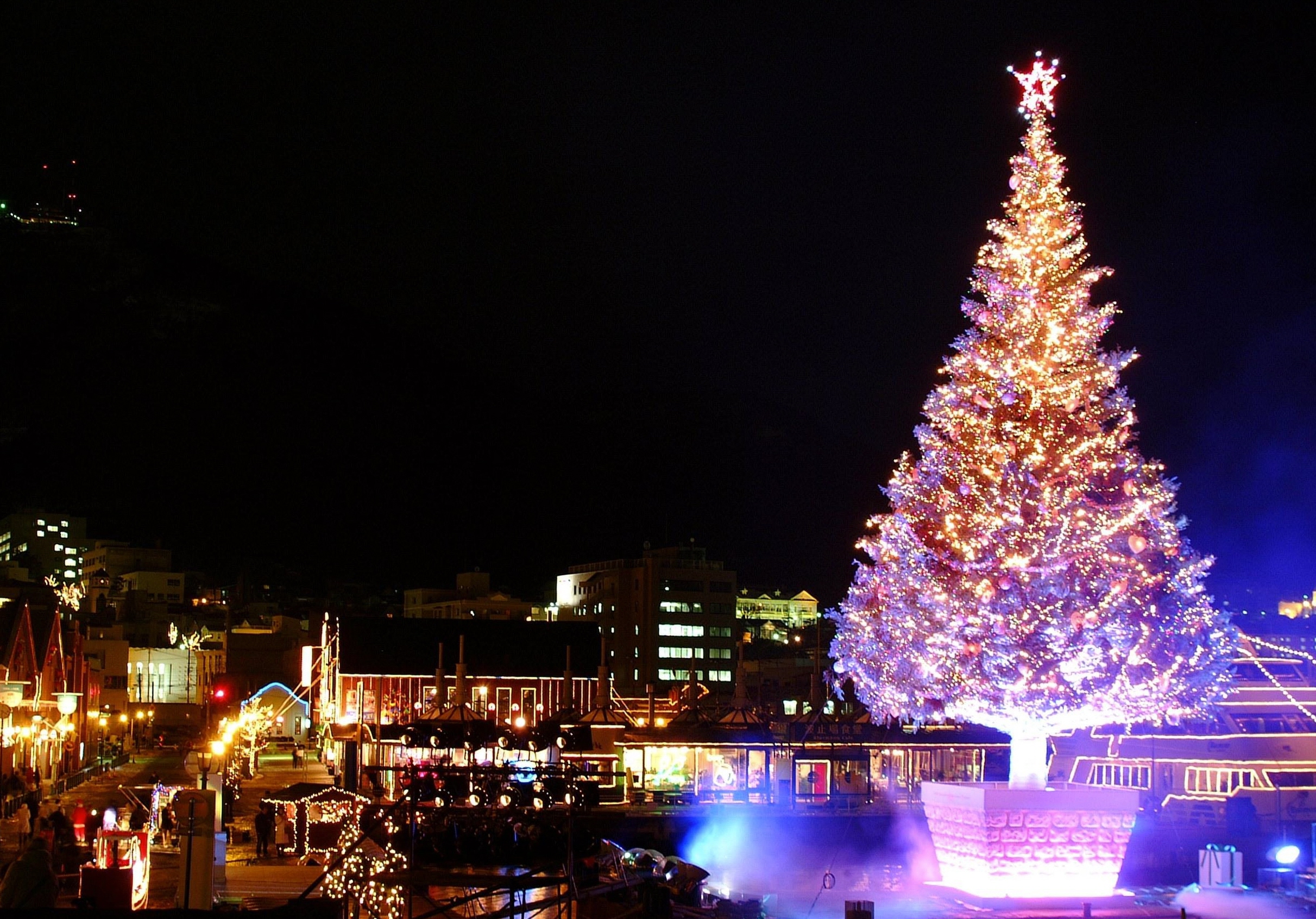 ニッポン楽旅事典】ツリー点灯で華やぐ街 はこだてクリスマス