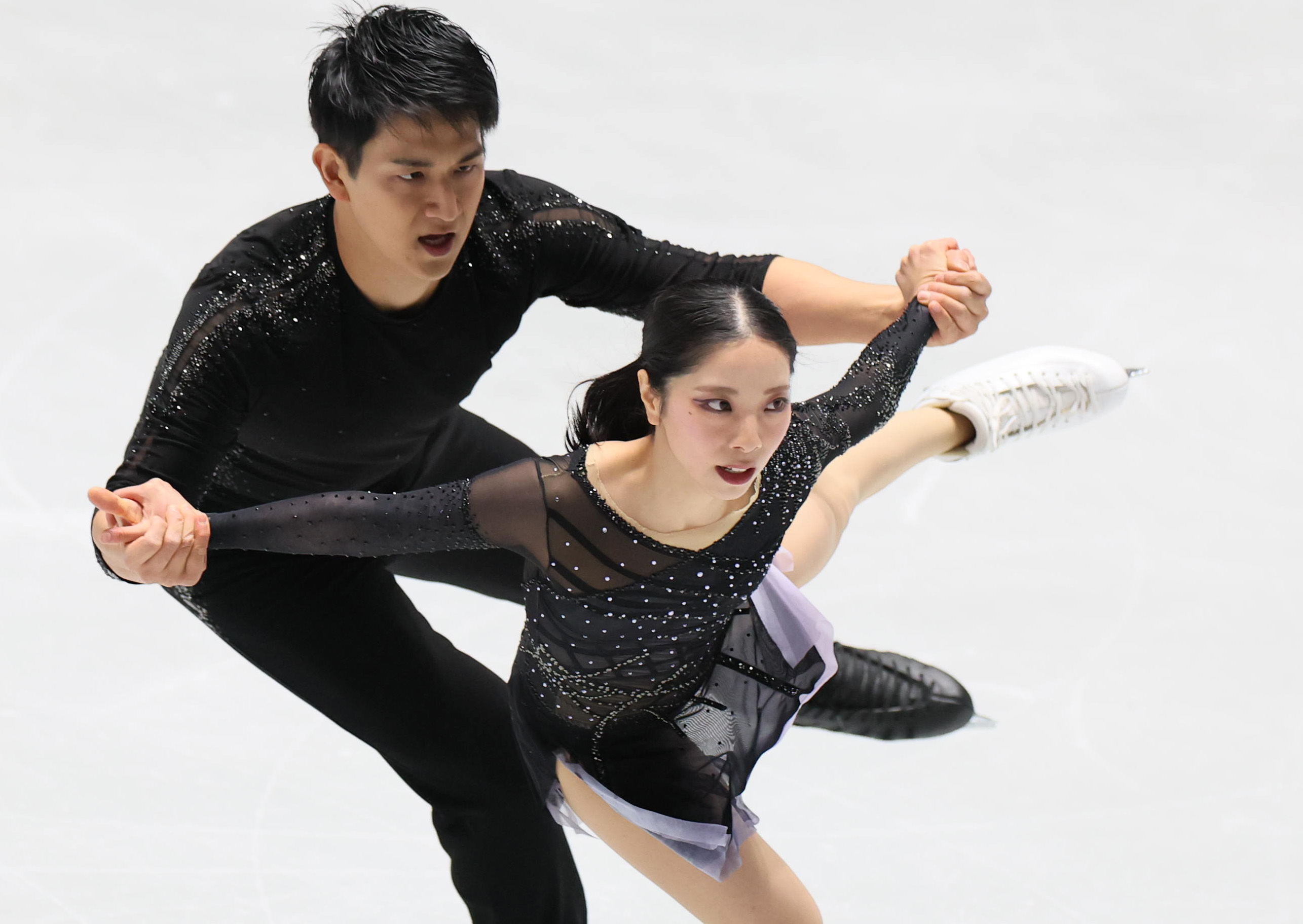 三浦璃来＆木原龍一の「りくりゅう」はペアSP首位 GPファイナルに前進
