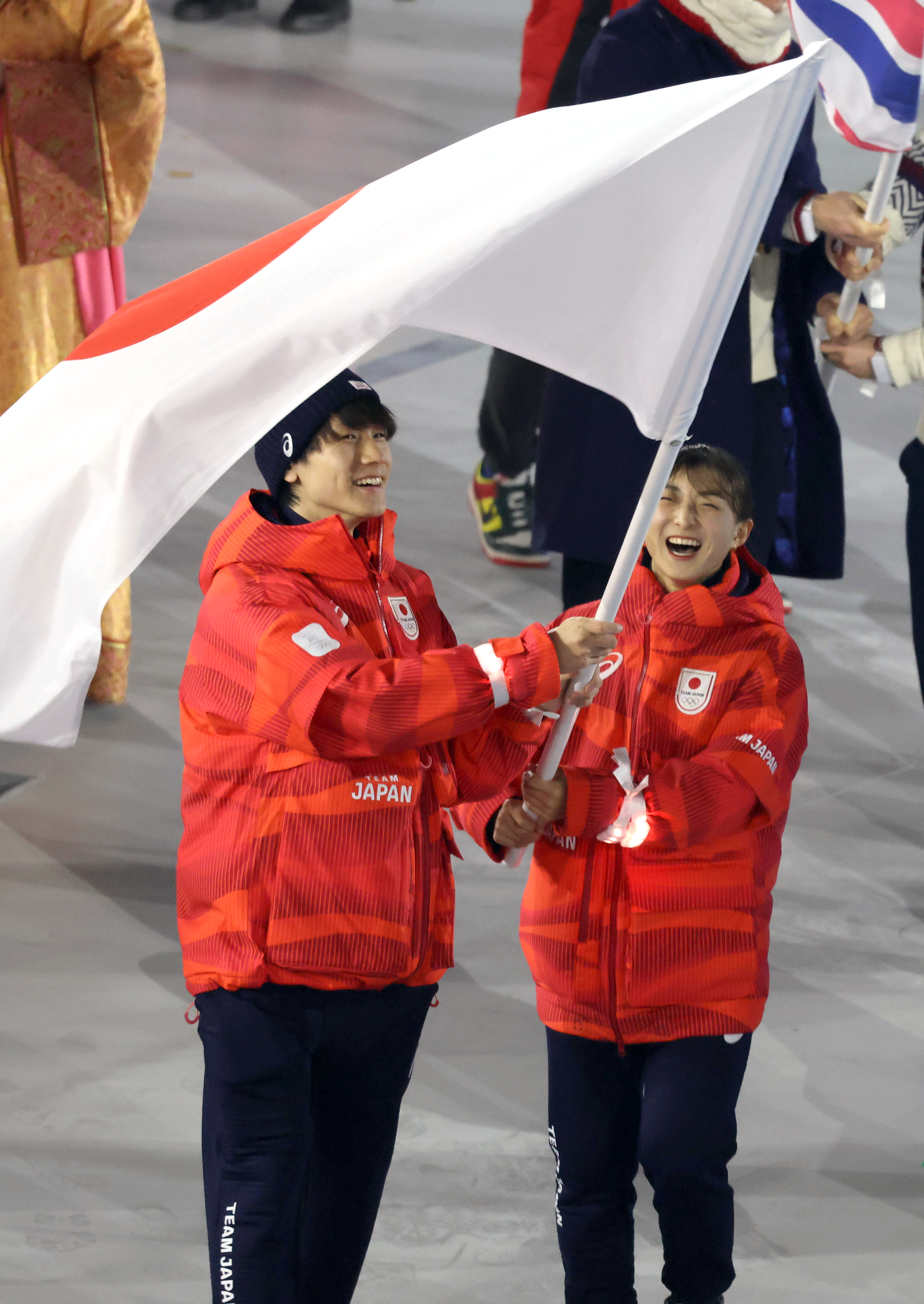 ミラノ五輪が閉幕 円形闘技場で閉会式 日本は最多のメダル24個、冬季の