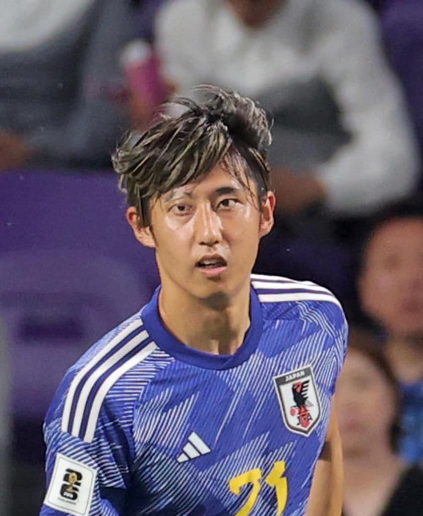 【加入ファーストモデル】伊藤洋輝 ＃３７ シュトゥットガルト ２１／２２（H） FotoJet_(32).jpg