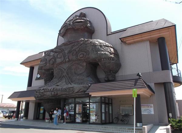 東北 駅 物語 １ ロマンかき立てる巨大土偶 ｊｒ五能線木造駅 青森県つがる市 1 3ページ 産経ニュース