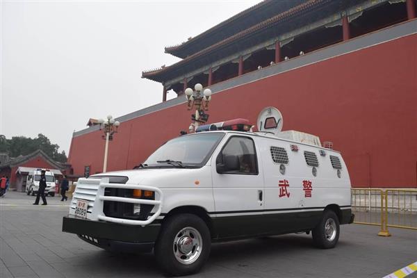 中国 武装警察 暴徒鎮圧盾 2000年代的人民武警 ～ 中国人民武装警察部隊 05式武警装備