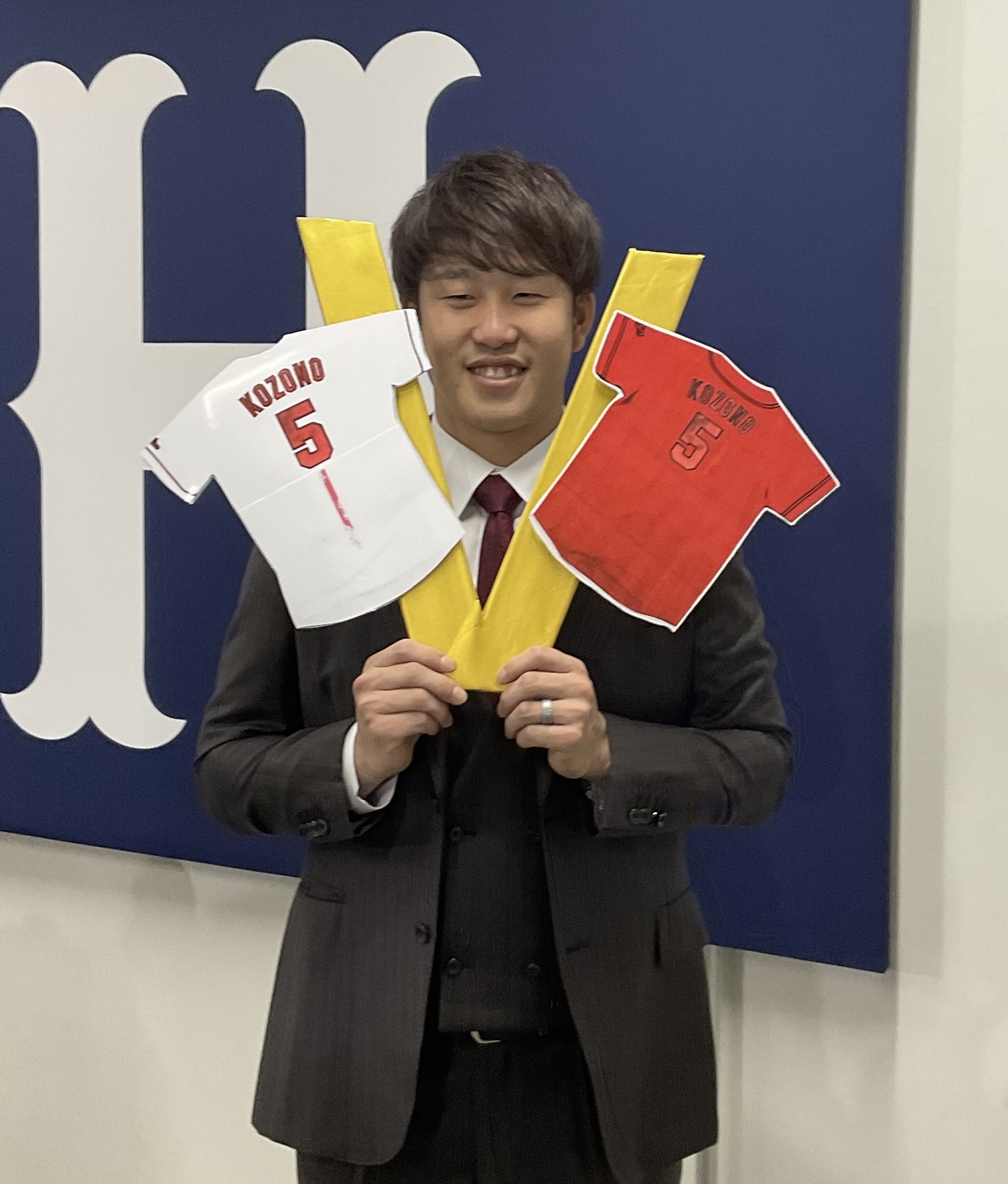 広島・小園海斗、3600万円増の9000万円更改、1億円に「かすりもしてい