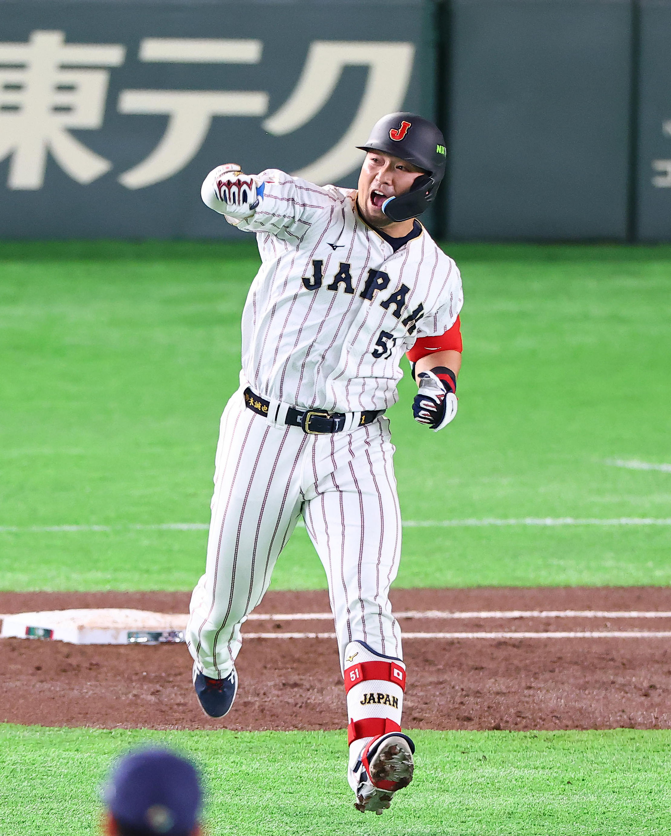 WBC・侍ジャパン鈴木誠也が2発と爆発！“スクワット応援”にも日米ファン