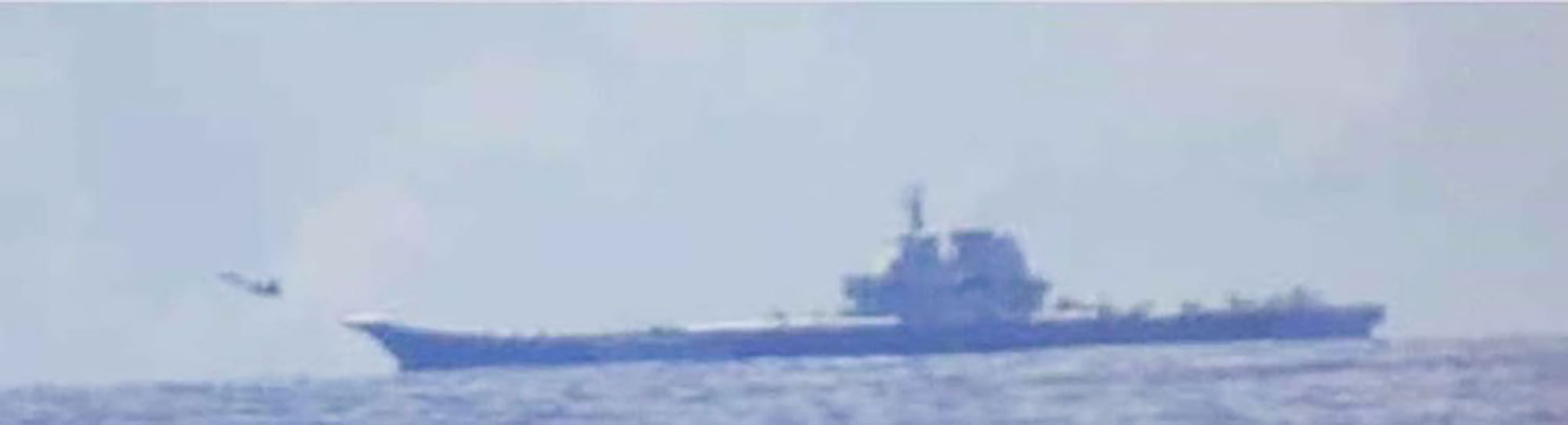 中国空母「遼寧」「山東」から戦闘機やヘリ520回発着 防衛省発表