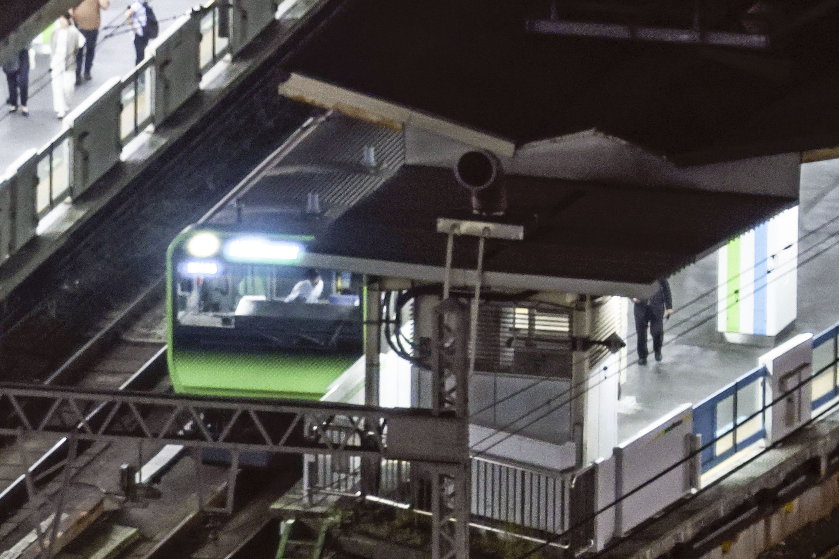 JR山手線始発から運転見合わせ 前日夜のパンタグラフ異常 首都圏交通