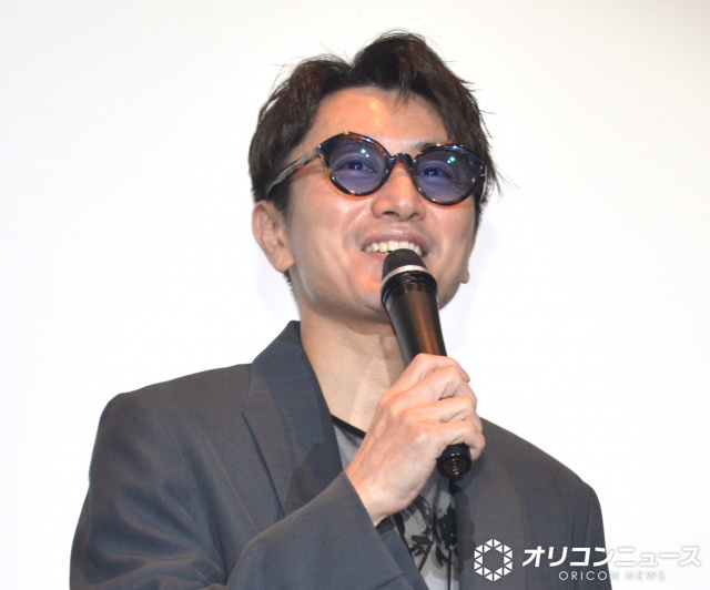 SUPER EIGHT安田章大、42歳の誕生日の花束にニッコリ おちゃめすぎる