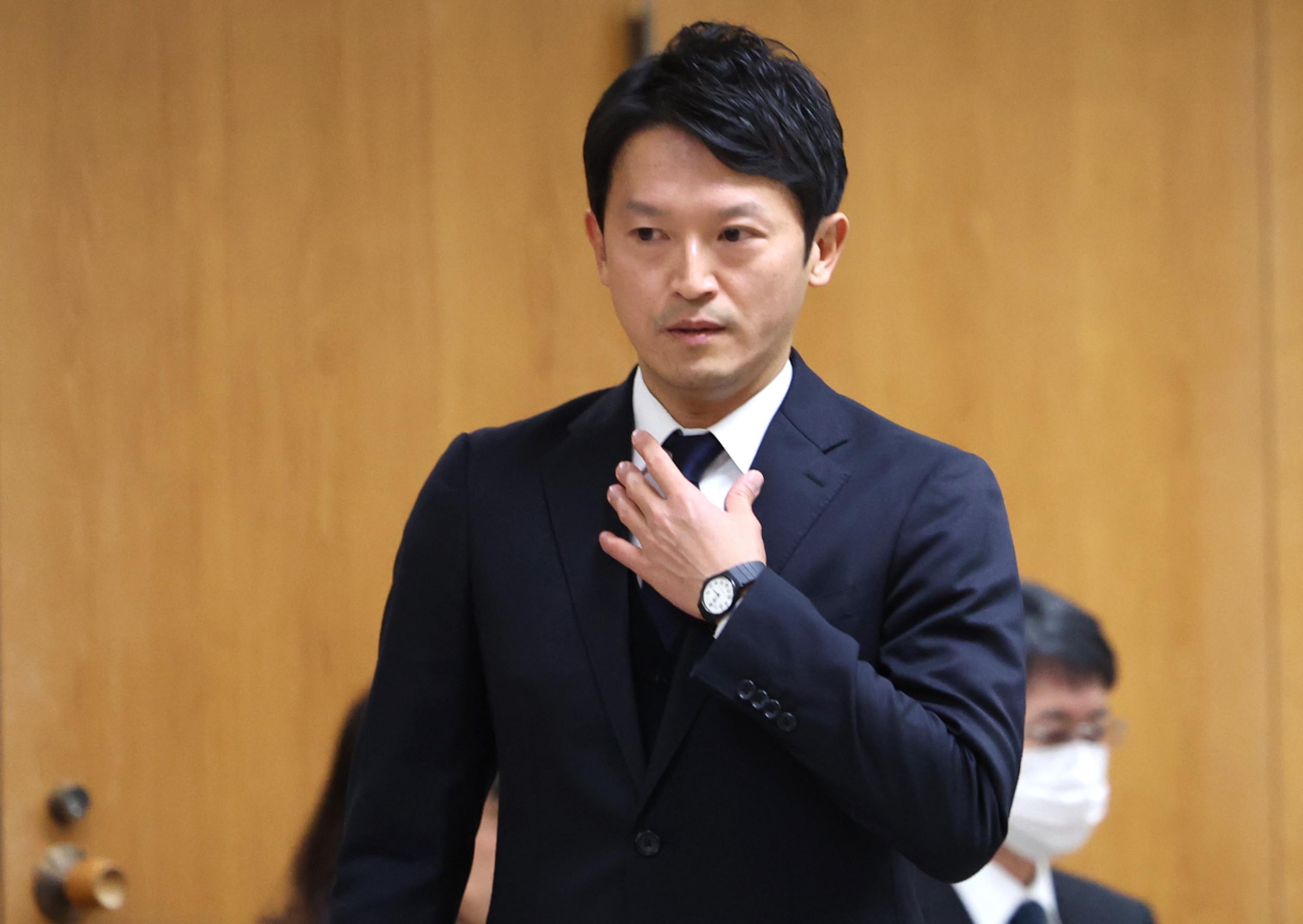 百条委の判断」が「最終的に司法」へ 変遷した斎藤氏のパワハラ説明