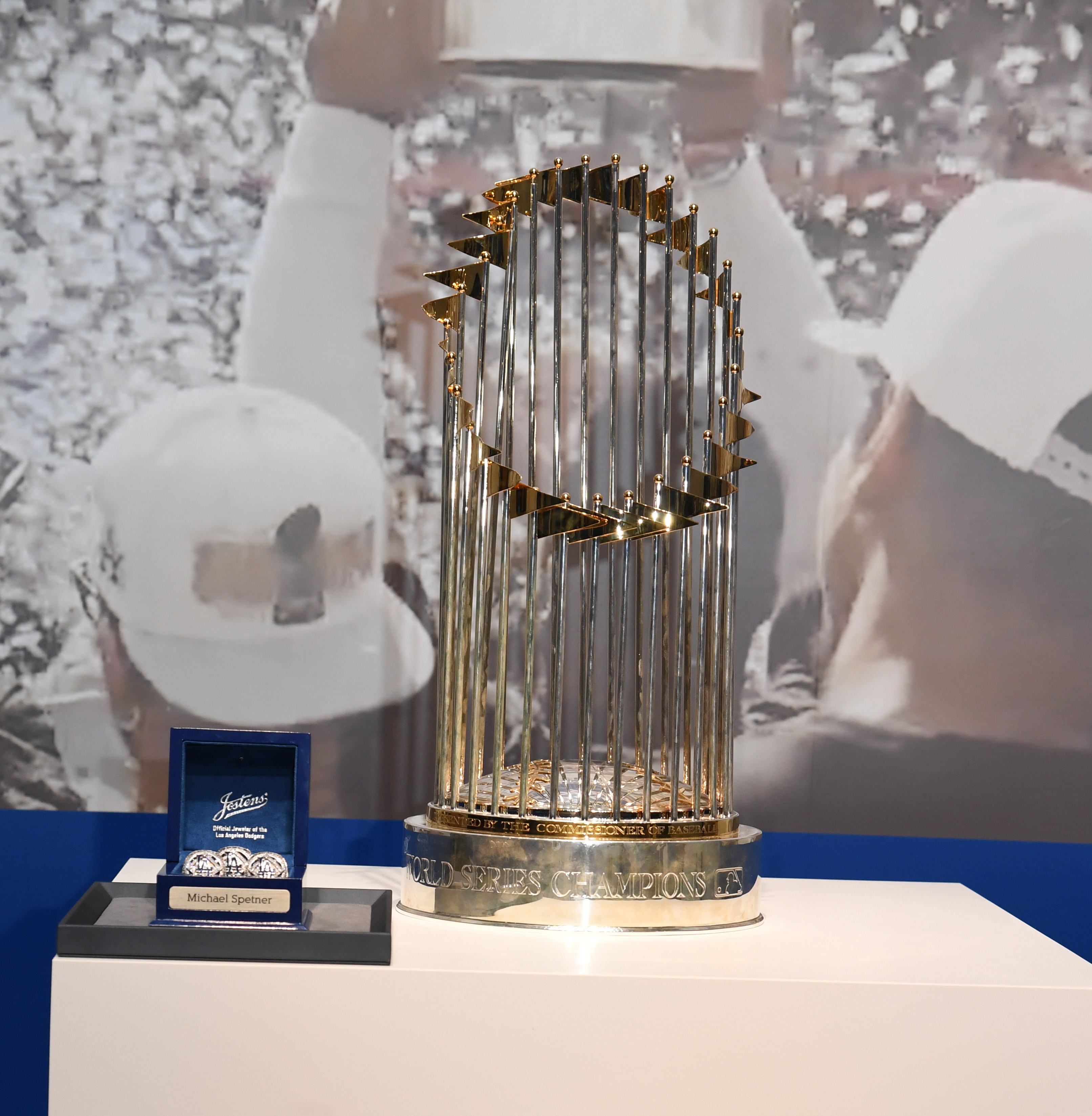 ドジャース世界一に完全没入 東京・虎ノ門ヒルズで「エクスペリエンス