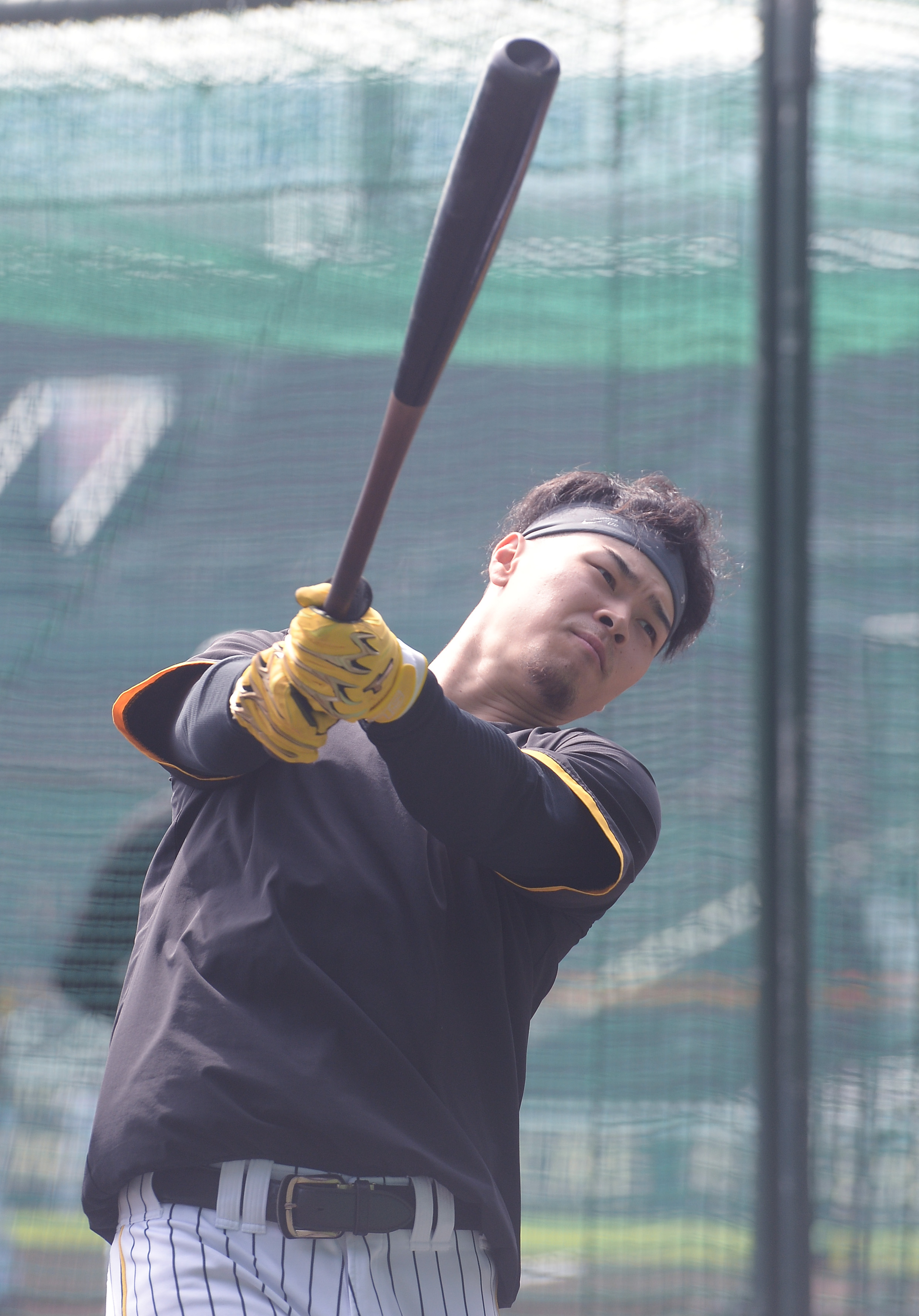 阪神・佐藤輝明「やってやる」打倒・巨人へ闘志メラメラ - サンスポ