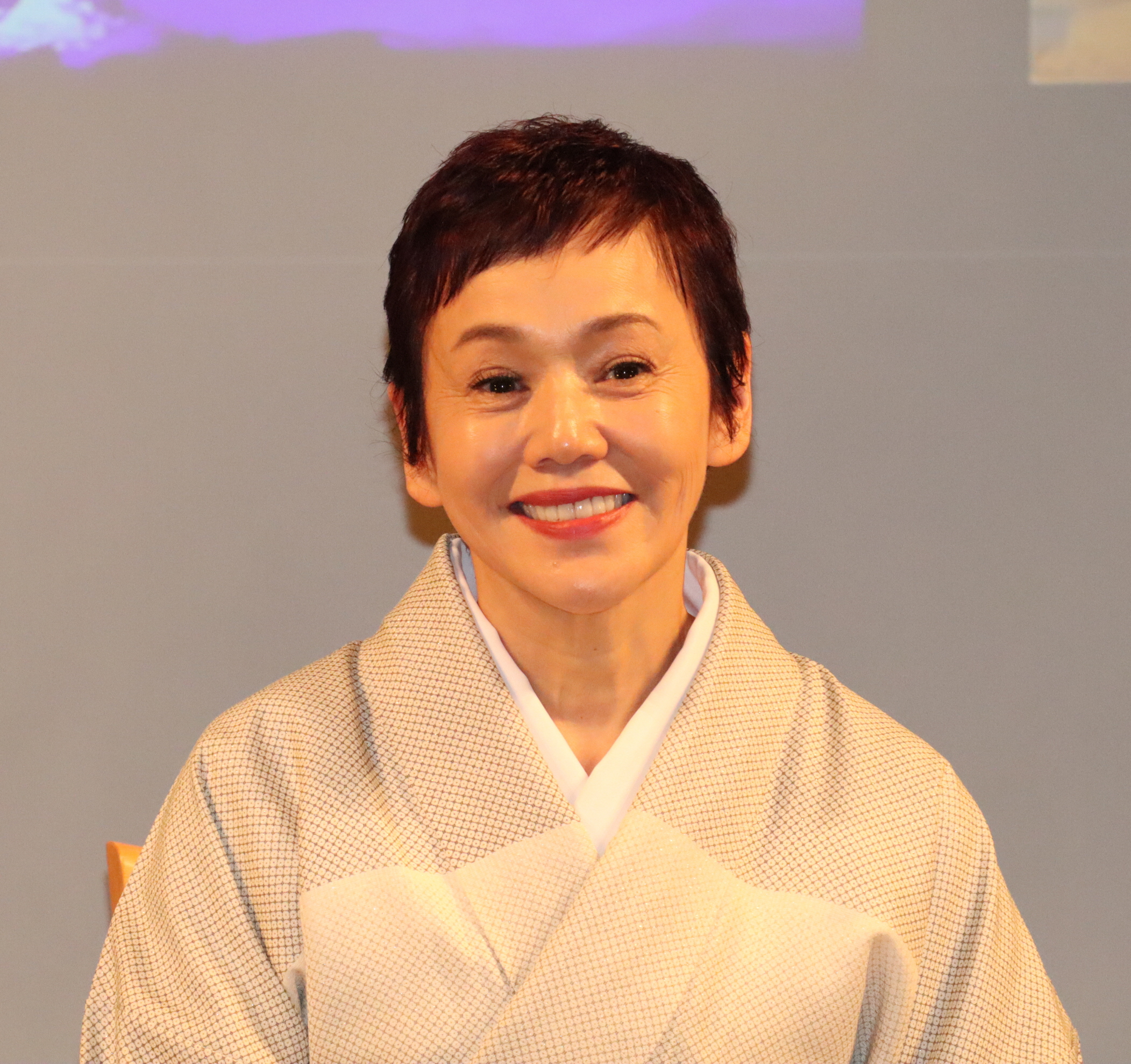 フジ月9「海のはじまり」 夏（目黒蓮）の前で手際よく孫に編み込み