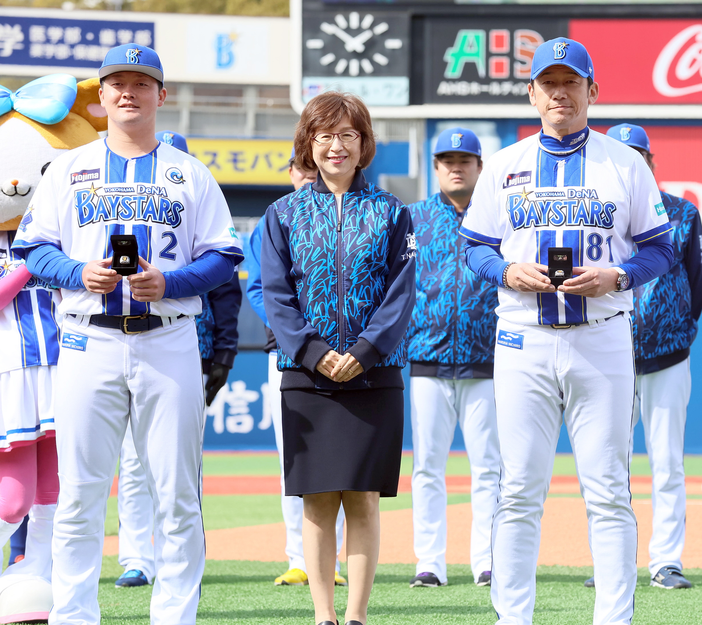 DeNA、必勝祈願後にチャンピオンリング贈呈式 牧秀悟「リーグ優勝