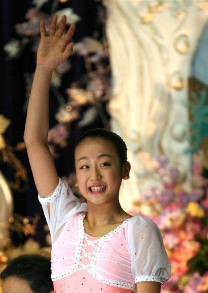 スポーツ記念日】鮮烈だった15歳浅田真央の「くるみ割り人形