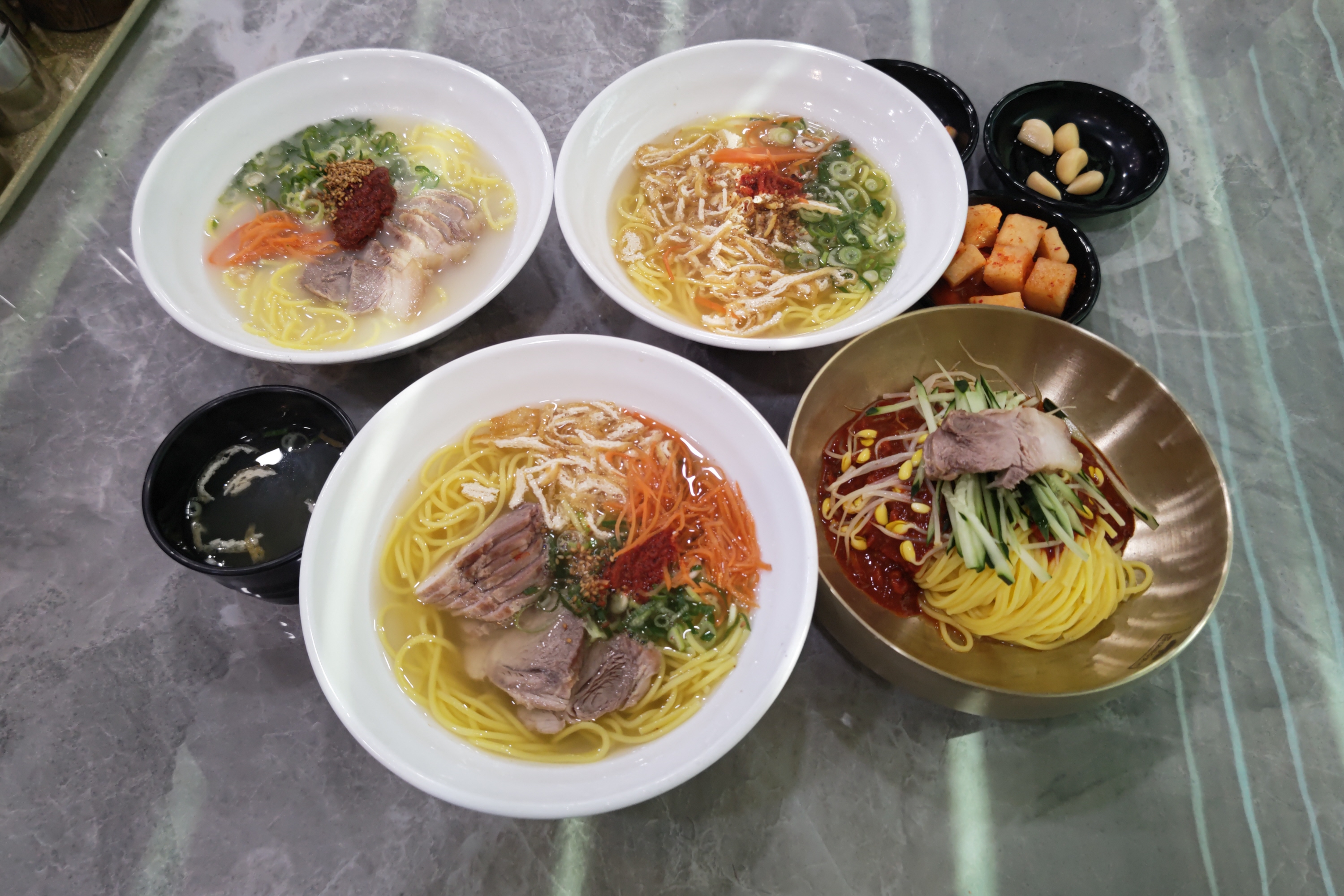 活動歴および当時の関連ビジュアル記録
