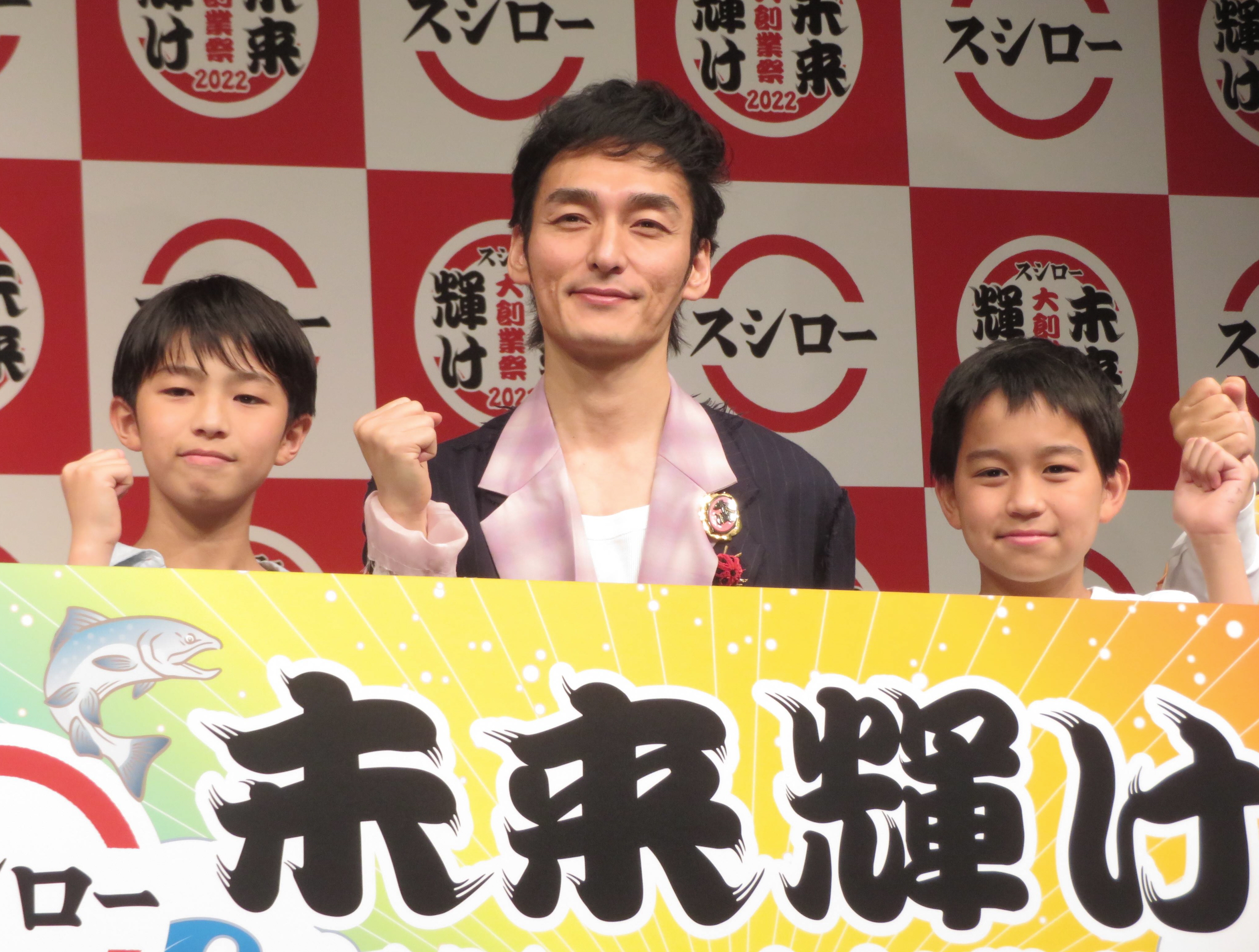 草彅剛が スシロー大創業祭 でカンパチやうなぎ試食 すしのおかげで芸能界やってきました サンスポ
