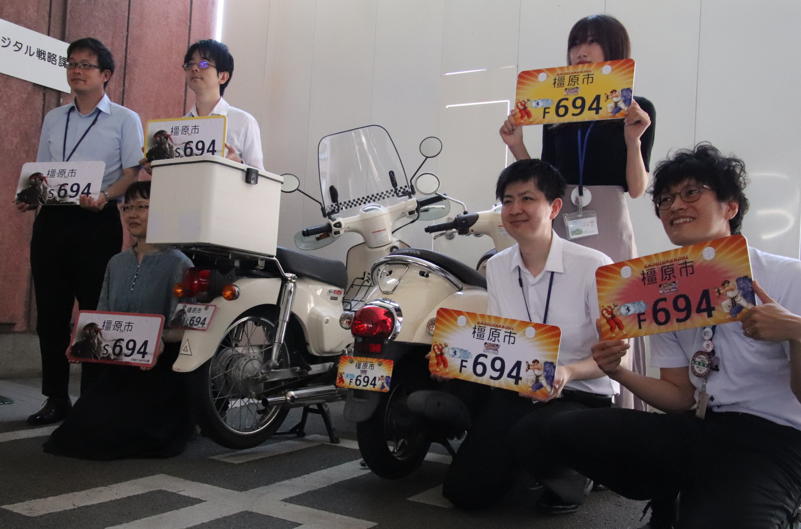 g156.大型 ナンバー　犯罪者プレート デコトラ アンドン　右翼 街宣 ストリートファイター」ご当地ナンバー 奈良・橿原市が数量限定交付 8