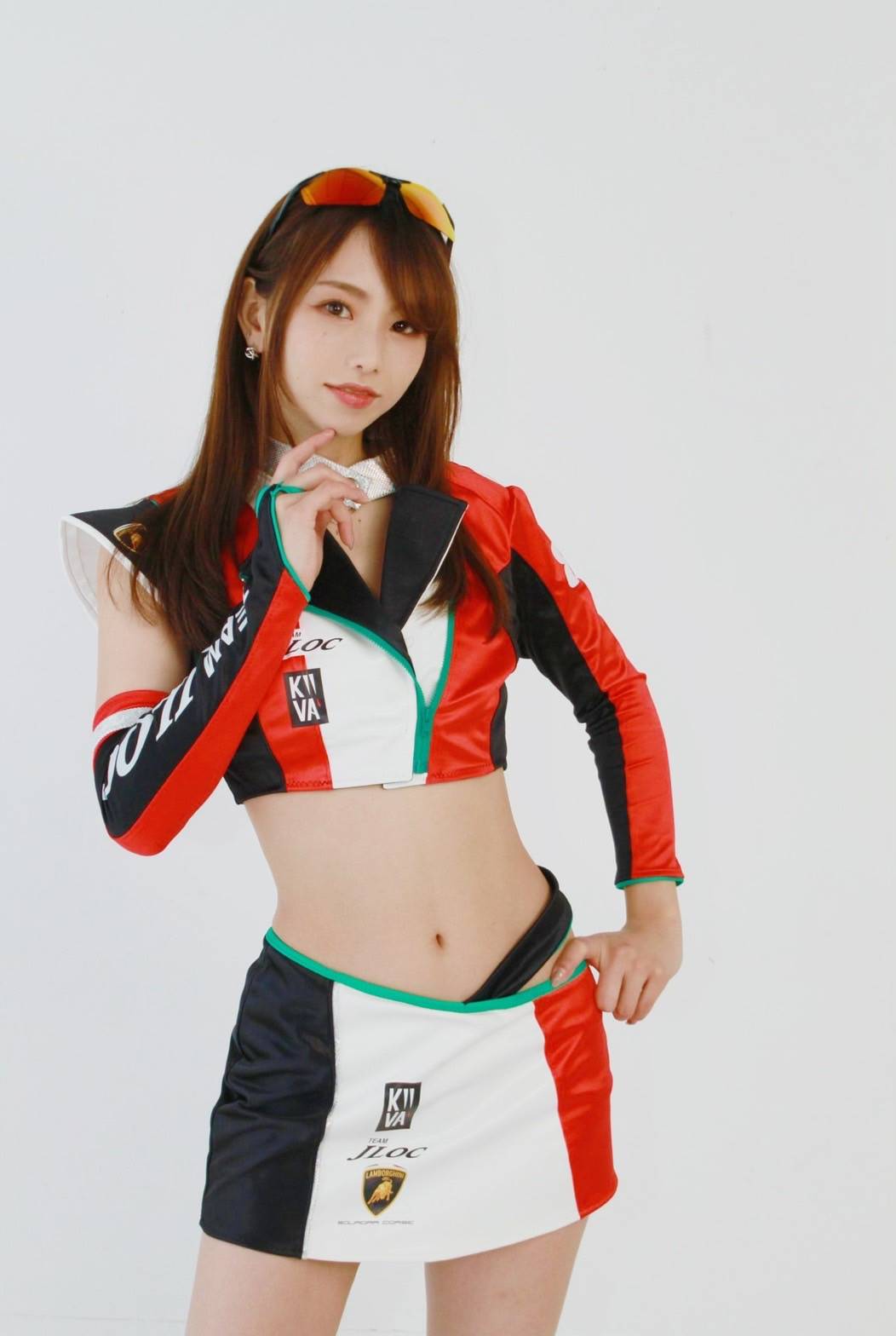 週末レースクイーン（３４６）】応援してくれるファンと所属チームのために頑張る朝比奈果歩＆科学と社会をつなぐレースクイーンを目指すＲｅｉｎａ＋Ｗｏｒｌｄ  - サンスポ