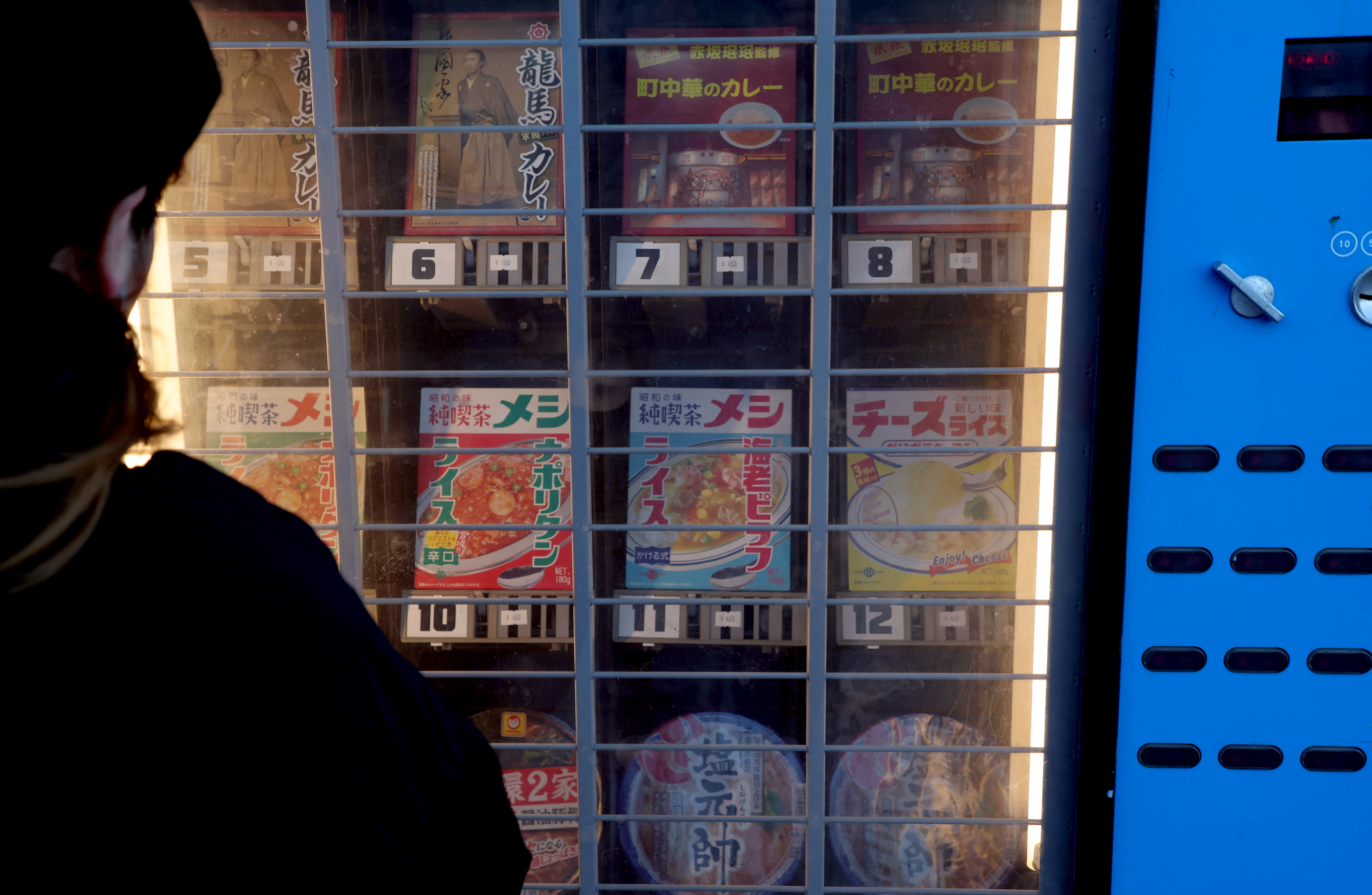 フォトギャラリー】＜昭和レトロ探訪＞レトロ自販機の聖地 - 産経ニュース