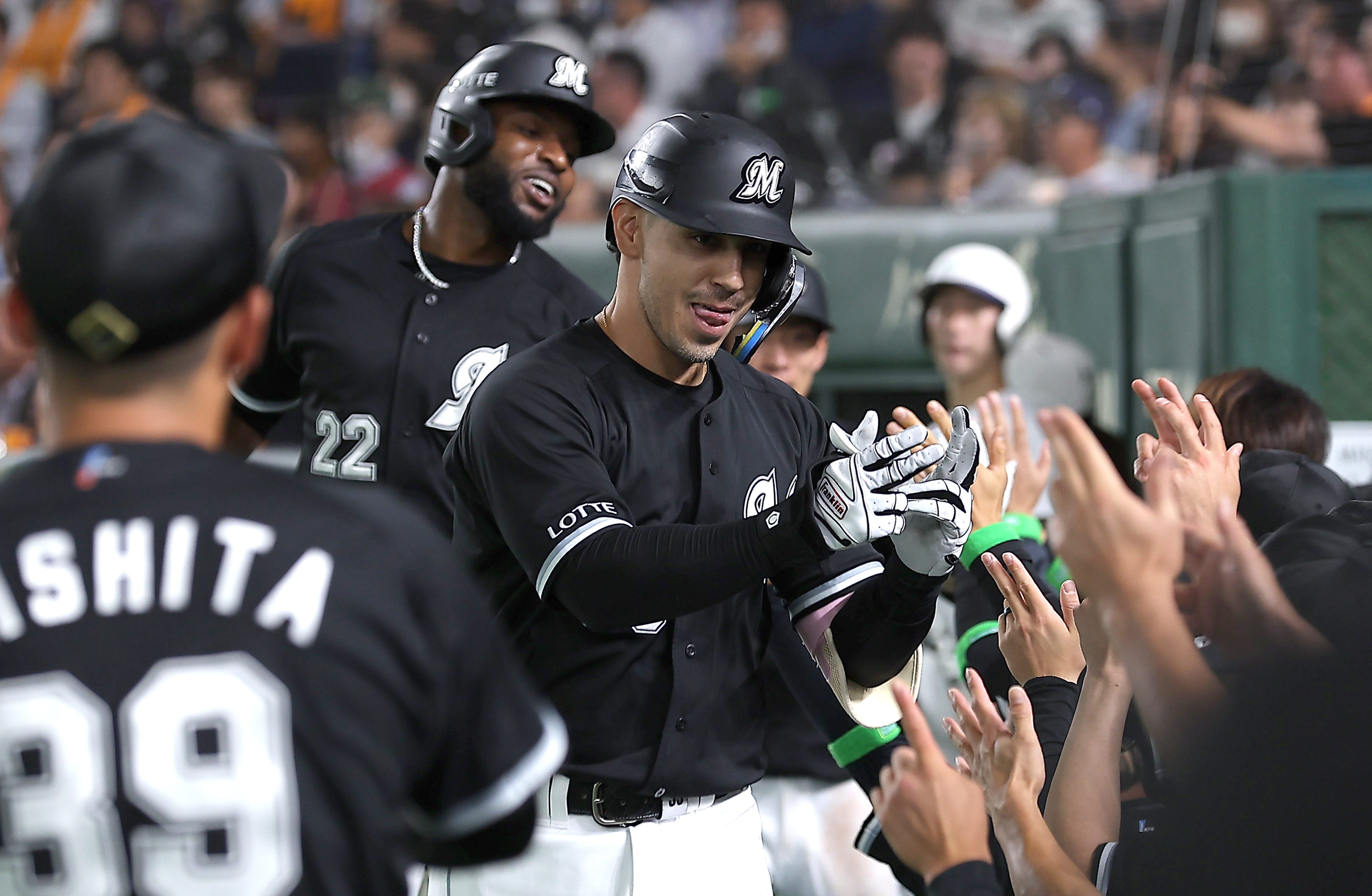 ロッテ・ソトが先制6号3ラン！恩師ラミちゃんからパフォゲッツ「日本