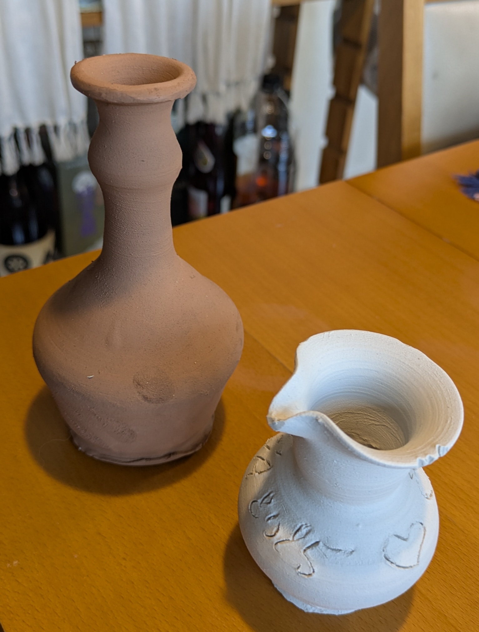海外の手作りのツボをゲットしたものの…使い道決まらず 万博クロス