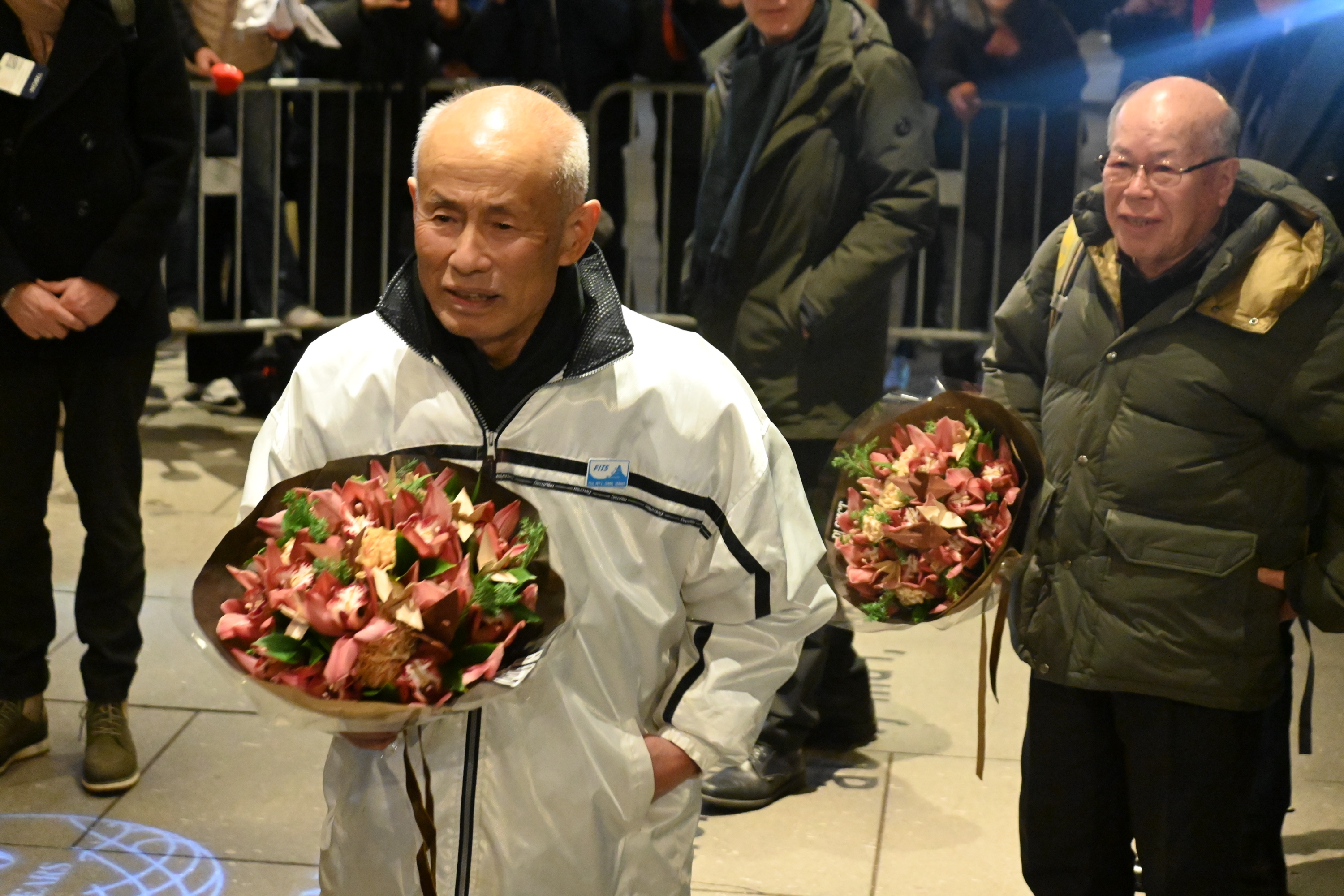 銅板製の折り鶴と亡き坪井直さんらの思いを胸に ノーベル平和賞授賞式