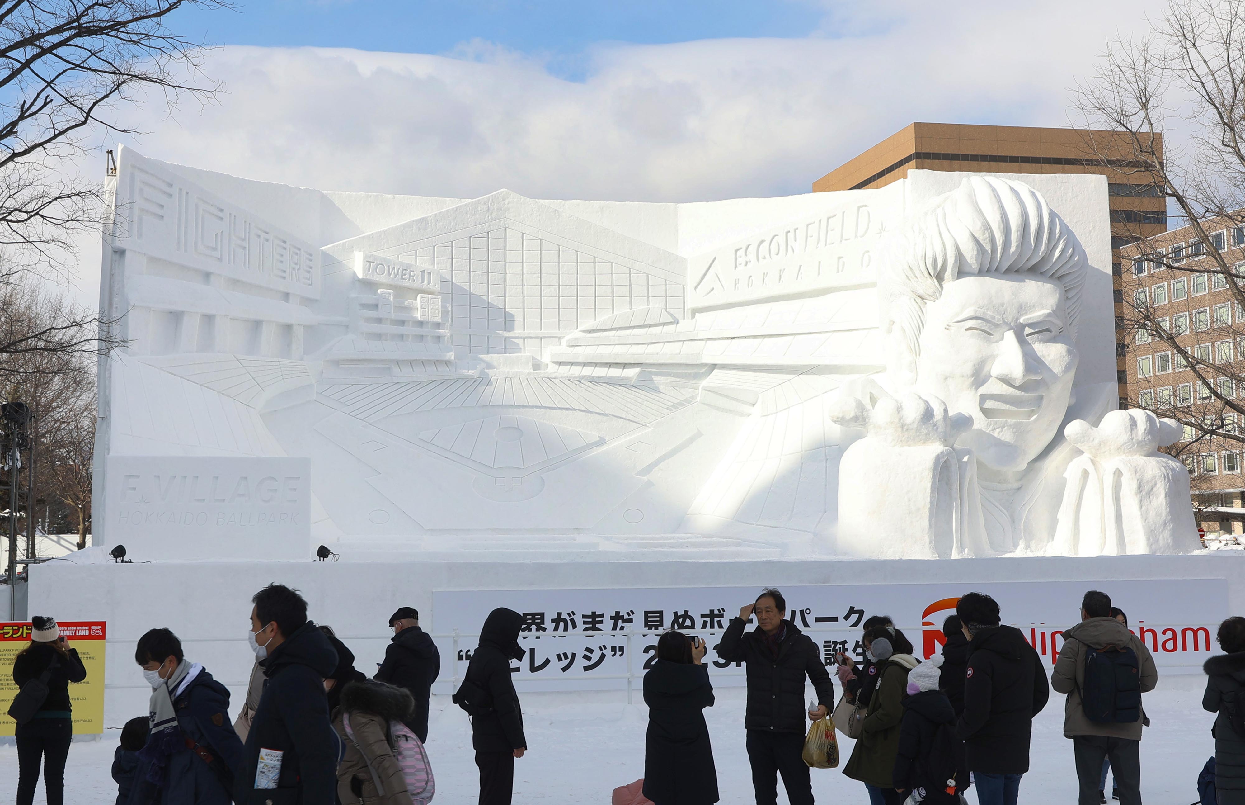 さっぽろ雪まつり開幕 3年ぶり、氷雪像160基 - 産経ニュース