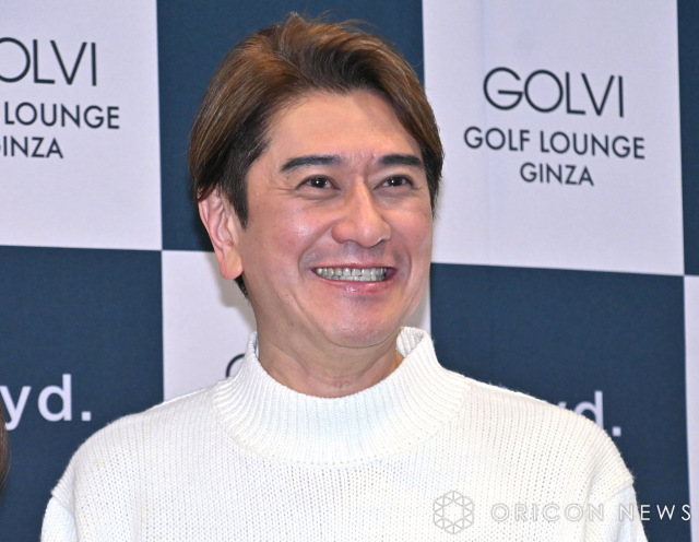 川﨑麻世、妻のために描いたアート作品を披露「多才」「絵、素晴らしい