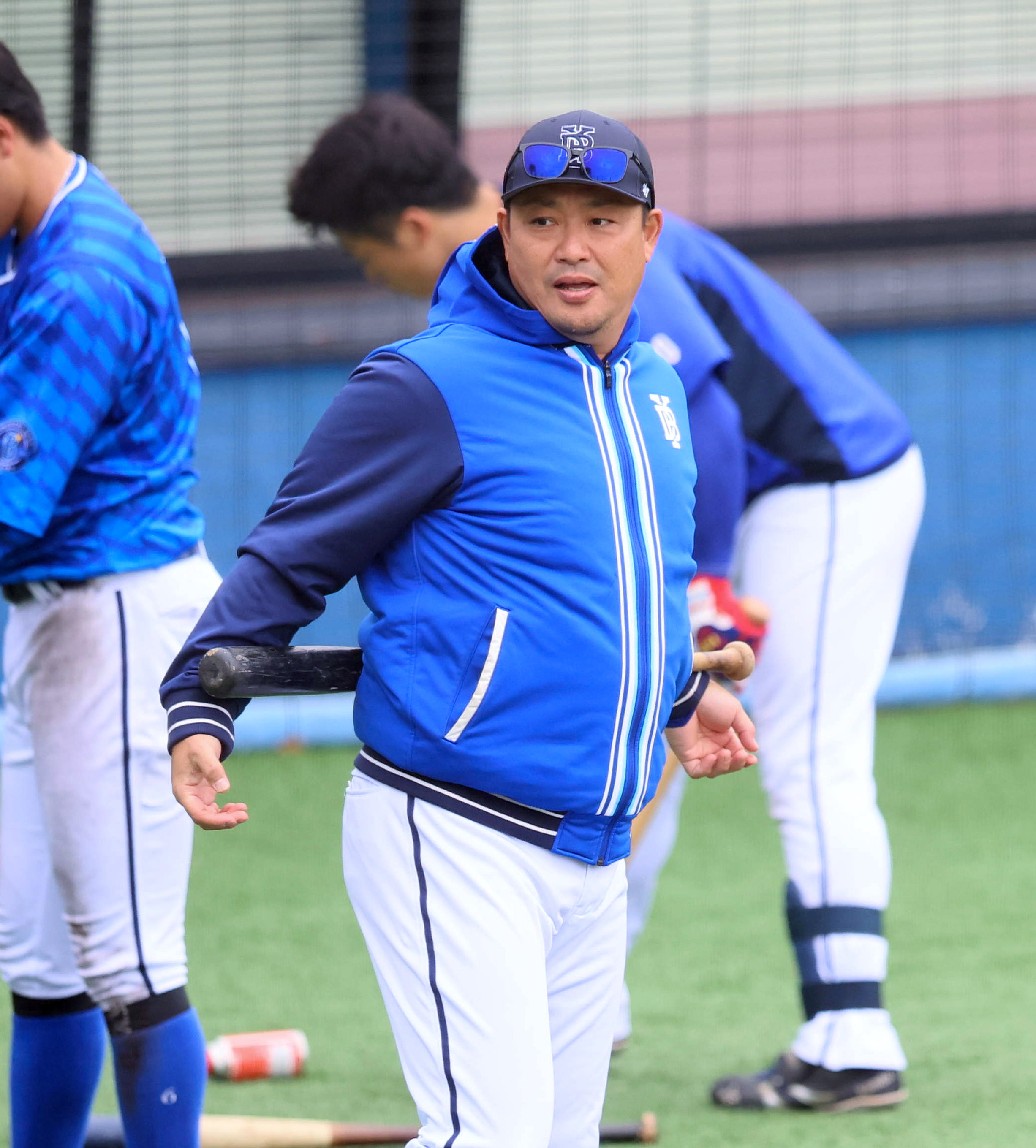 【新品】元横浜DeNAベイスターズ 石井琢朗コーチ 復刻ユニフォーム XO 匿名 新品】元横浜DeNAベイスターズ 石井琢朗コーチ 復刻ユニフォーム XO