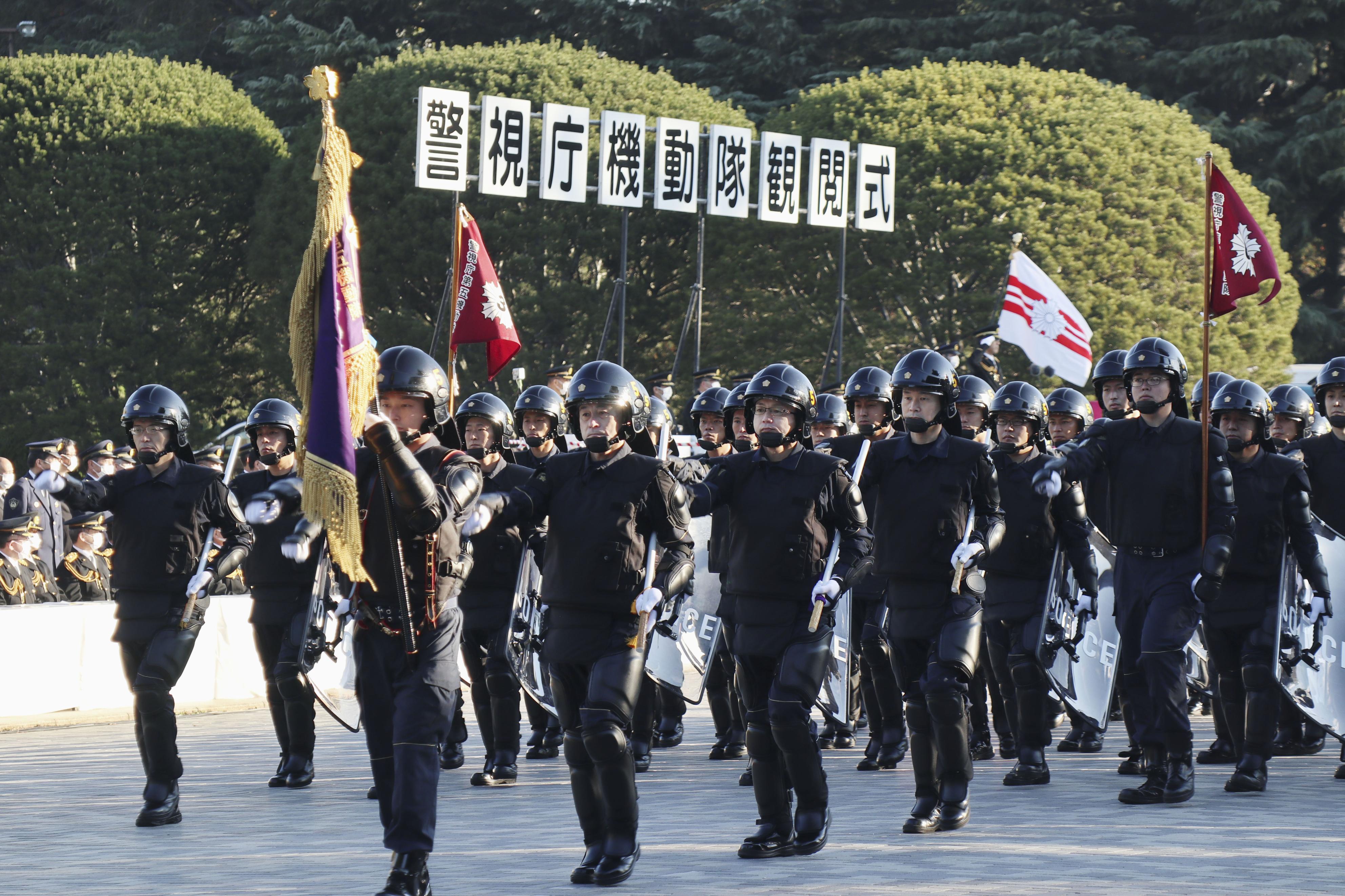 フォト】G7広島サミットの警備をリード 機動隊が観閲式 - 産経ニュース