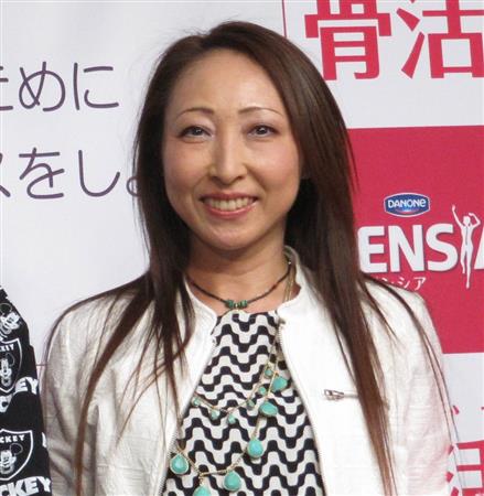 ｃｈｉｈａｒｕ 涙止まらず 番組密着中に小室引退発表 すごく寂しいし なんで サンスポ