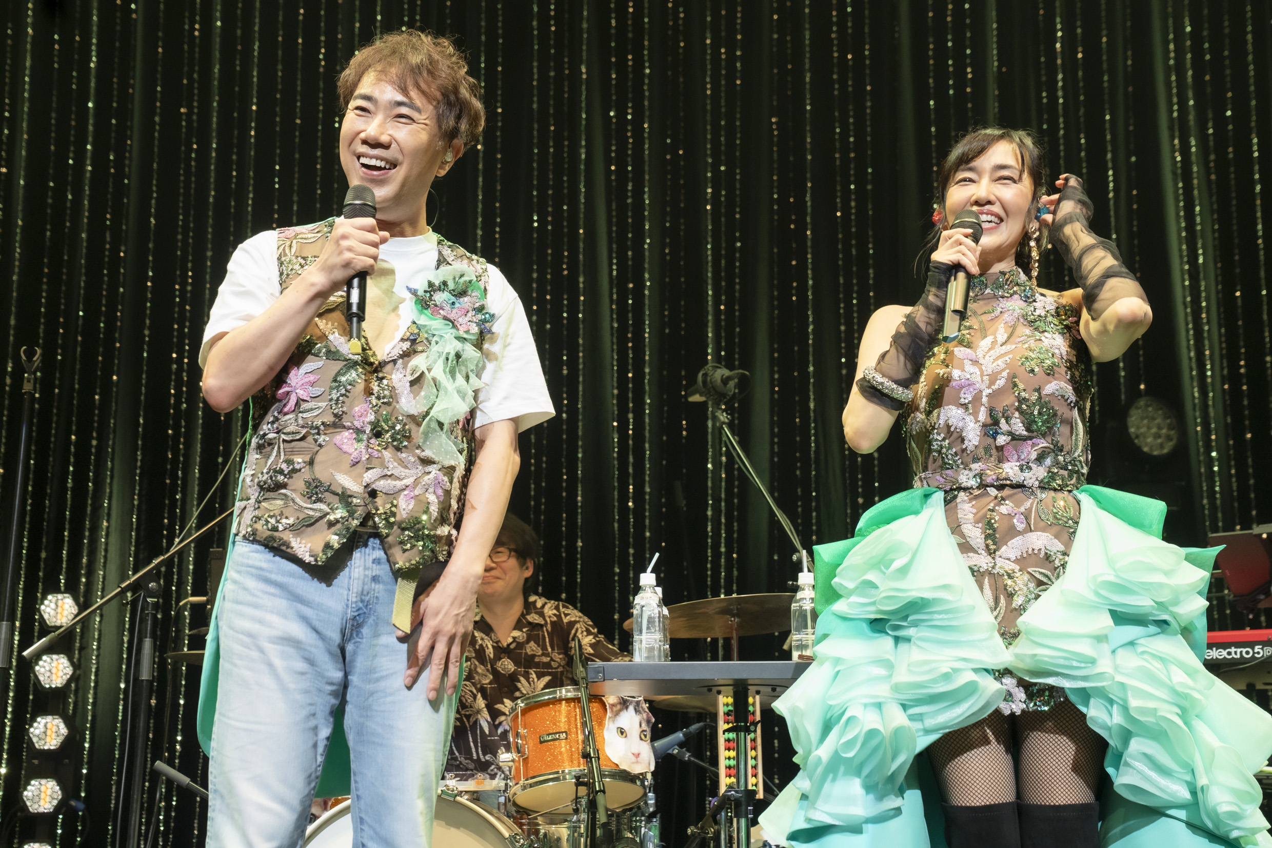 早見優が夏の恒例ライブで愛娘とデュエット 藤井隆もゲスト出演し