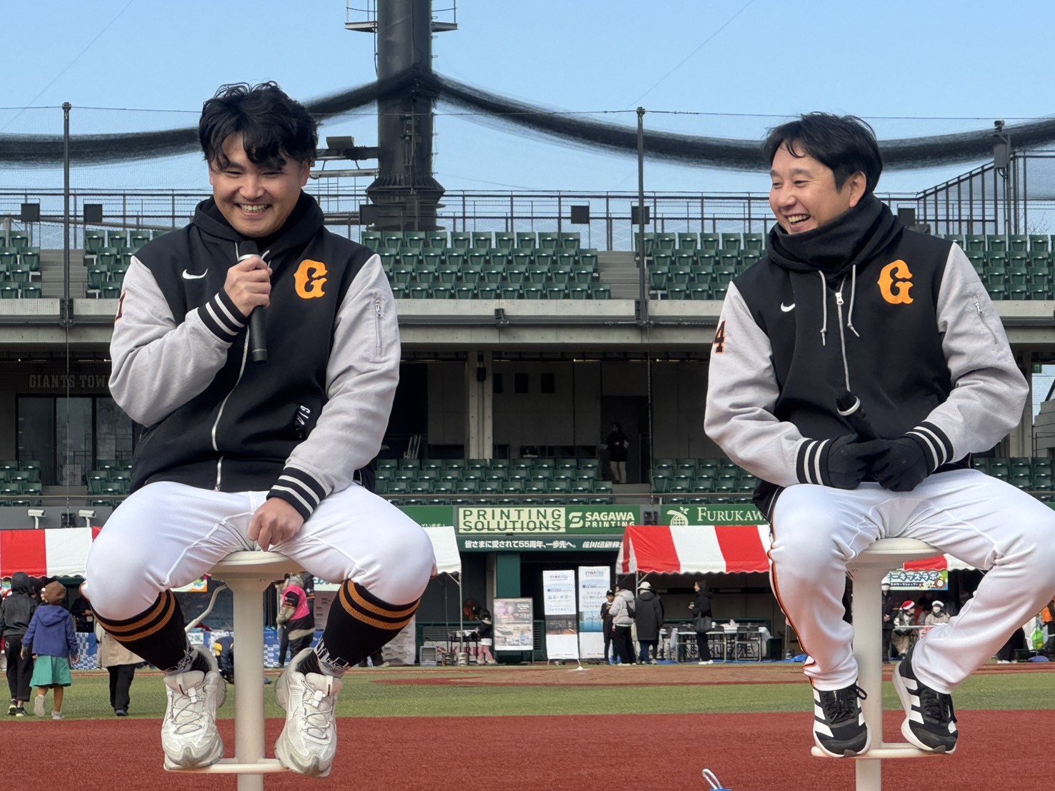 巨人・杉内俊哉コーチ、左腕上げるルーティンの由来「先輩に何している